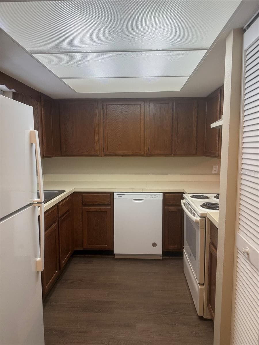 Condominium at 607 COUNTRY LN NE #607, WINTER HAVEN, photo 4 of 23