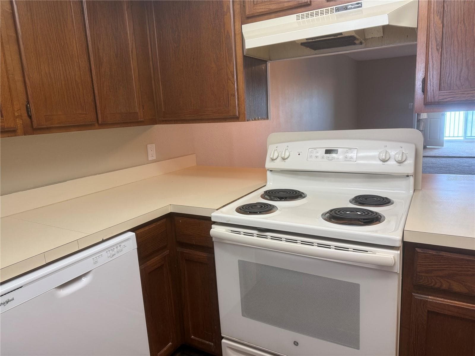 Condominium at 607 COUNTRY LN NE #607, WINTER HAVEN, photo 5 of 23