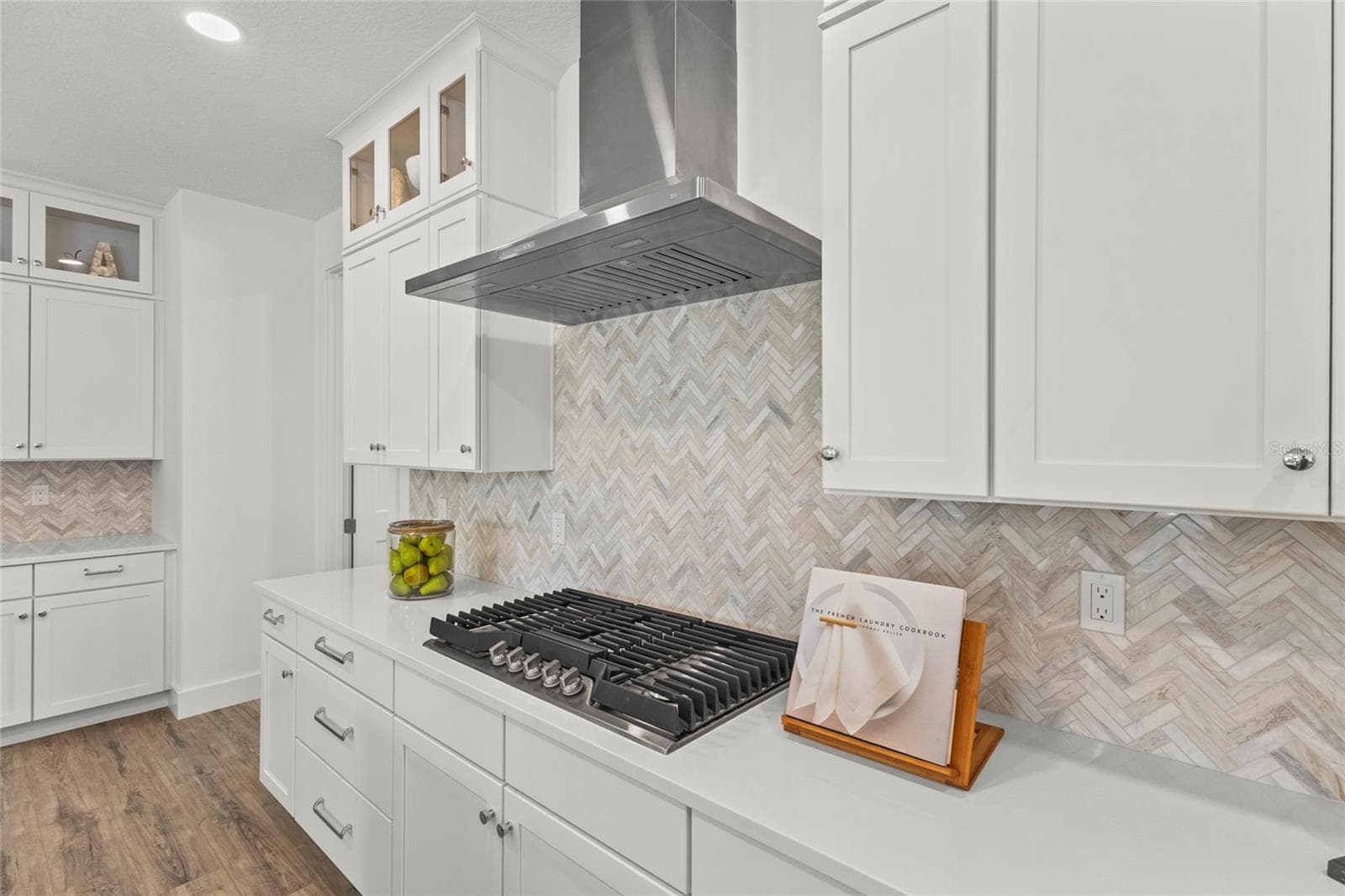 Natural Gas Cooking - 217 S SHADE AVE, SARASOTA