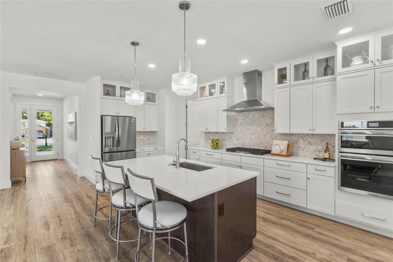 Single Family Residence at 217 S SHADE AVE, SARASOTA, photo 11 of 61