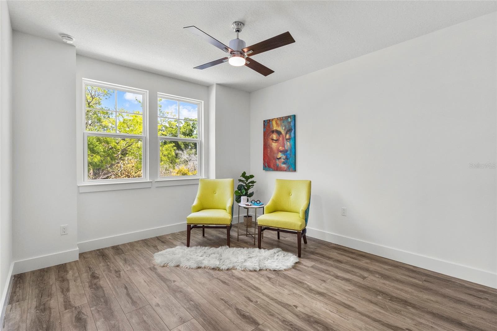 Bedroom #4, you can easily fit a King bed in here as well, bunk beds, or whatever you need for your guests or children. - 217 S SHADE AVE, SARASOTA