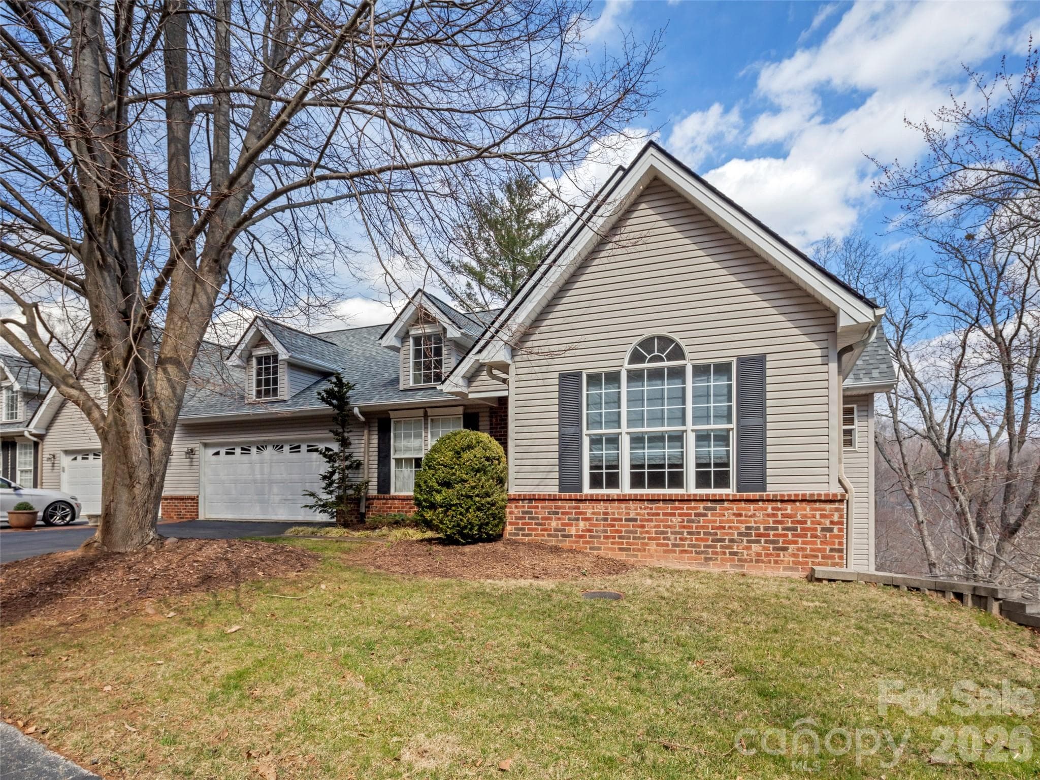 Townhouse at 109 Poppy Lane, Asheville, photo 2 of 29