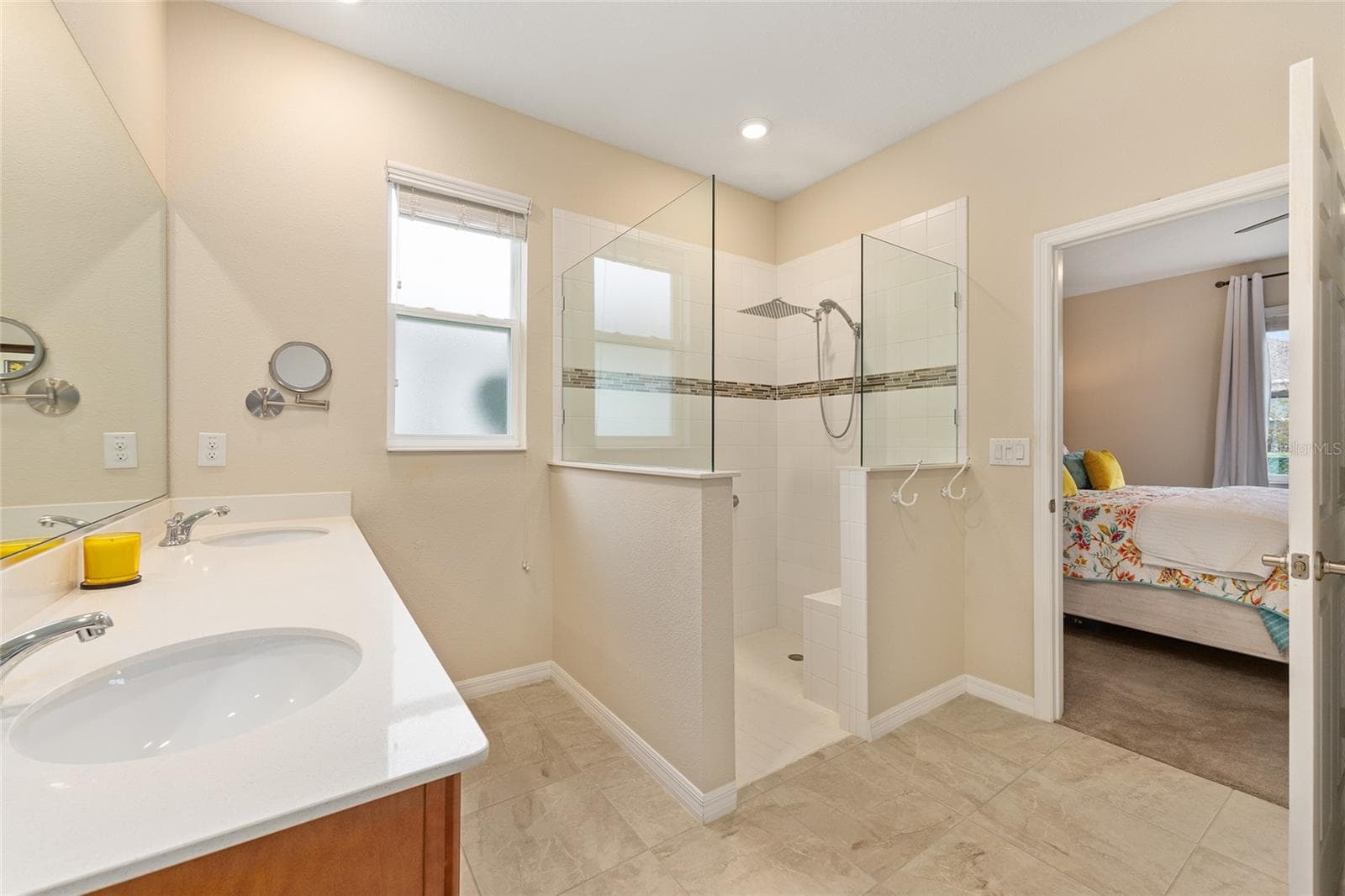 Walk-in shower with bench - 8566 SW 79TH AVE, OCALA