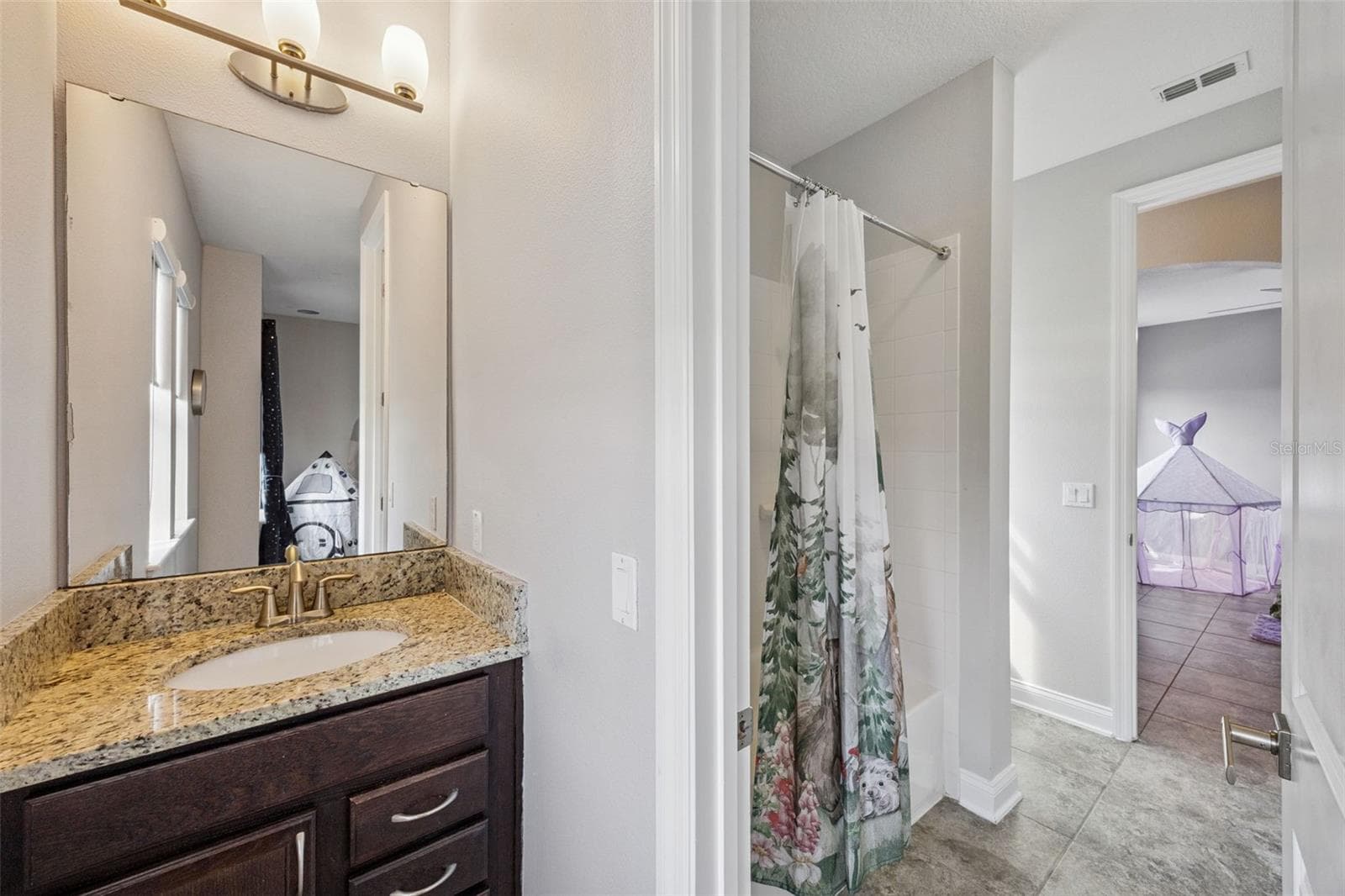 Jack and Jill Bathroom - 14160 ELIOT AVE, ORLANDO
