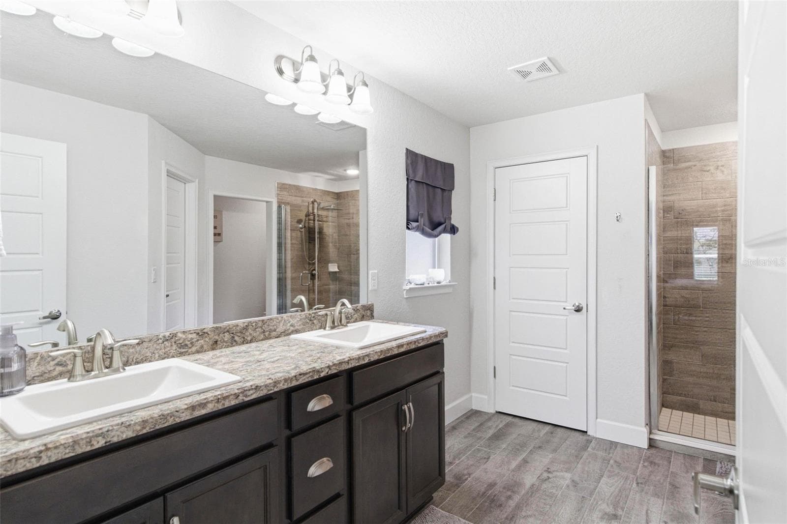 Primary Bathroom - 47 VILLAGE CENTER DR, HOMOSASSA