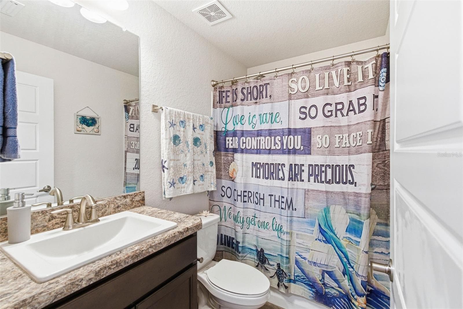 Bathroom 3 - 47 VILLAGE CENTER DR, HOMOSASSA