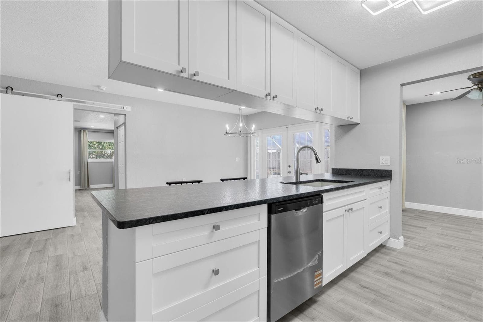 another view of the kitchen - 5619 DENVER ST NE, ST PETERSBURG