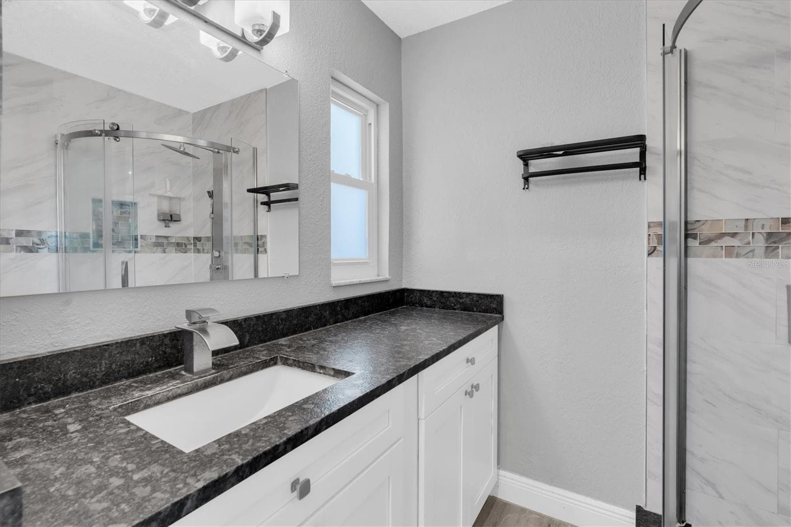 Ensuite Bathroom - 5619 DENVER ST NE, ST PETERSBURG