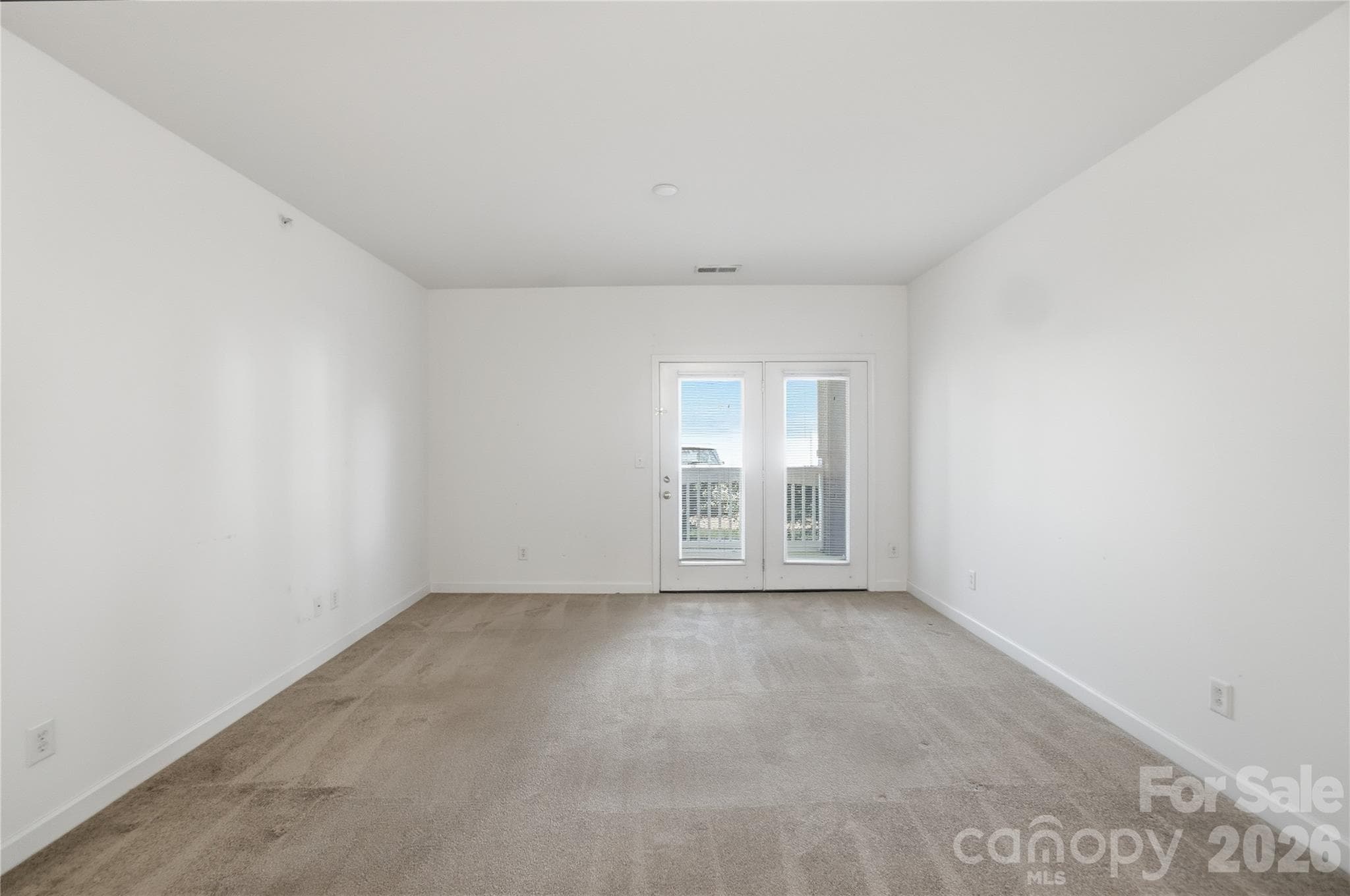 Condominium at 16742 Amberside Road E, Cornelius, photo 11 of 23
