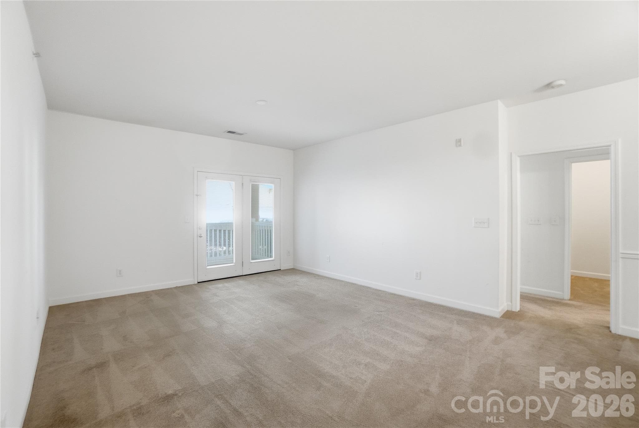 Condominium at 16742 Amberside Road E, Cornelius, photo 14 of 23