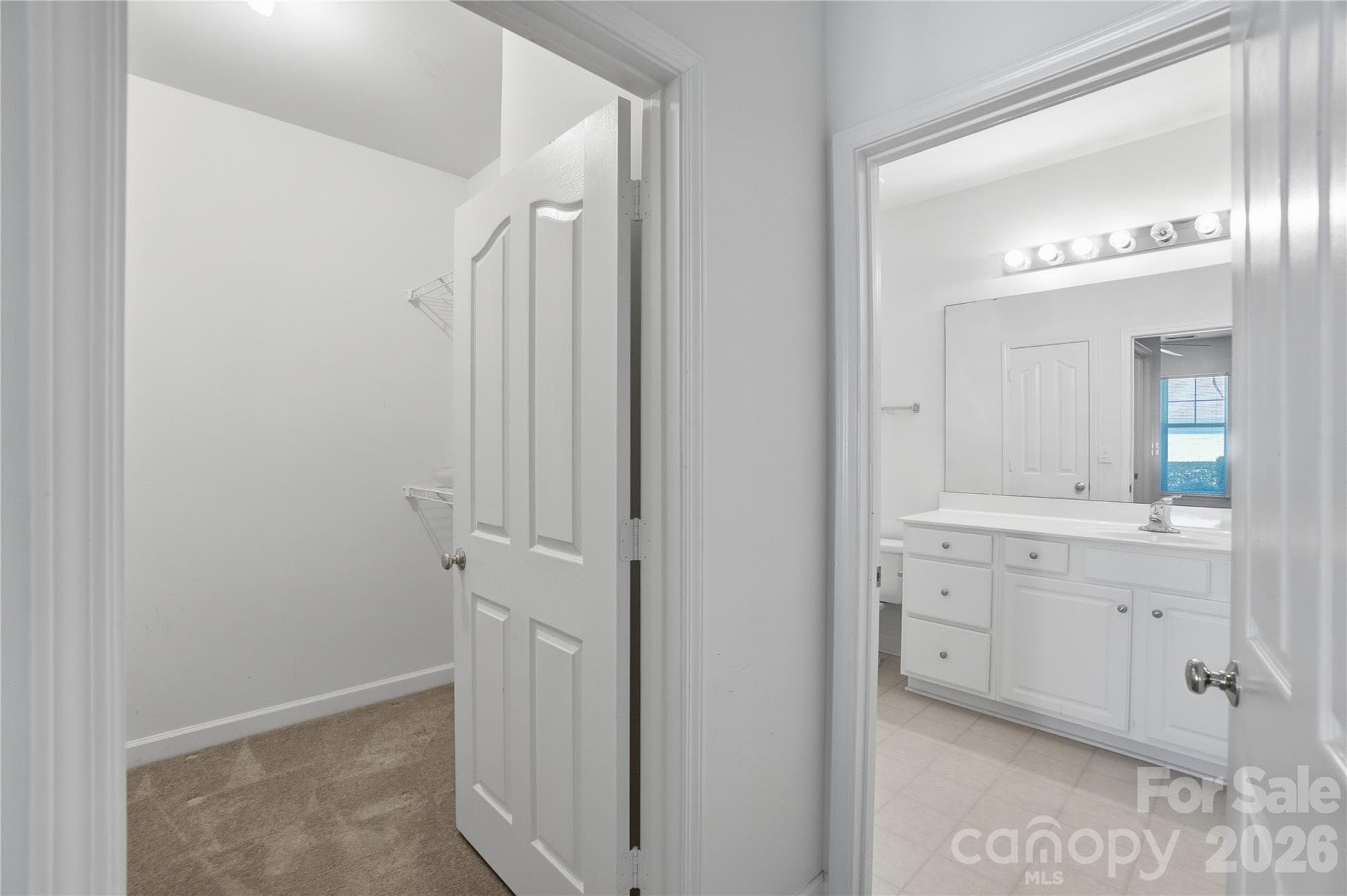 Condominium at 16742 Amberside Road E, Cornelius, photo 17 of 23
