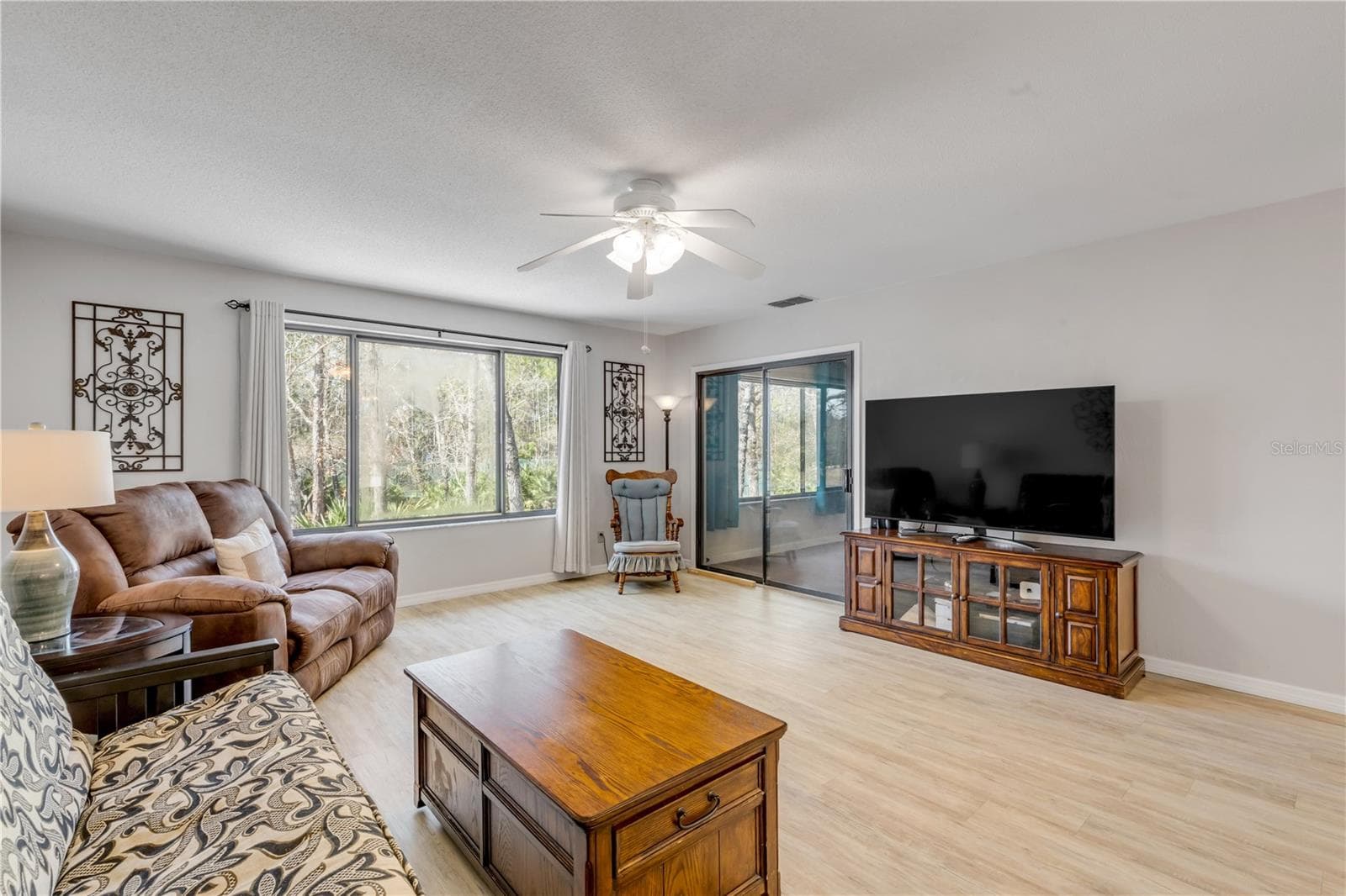 Single Family Residence at 47 CROOKED PINE RD, PORT ORANGE, photo 11 of 40
