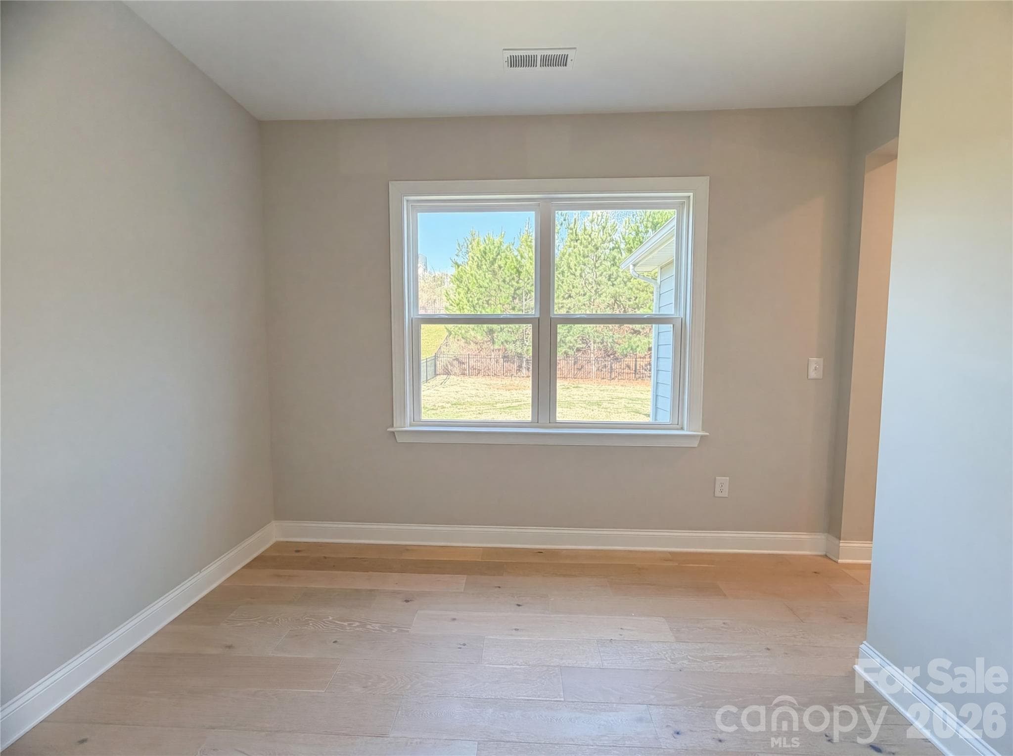 Single Family Residence at 5016 Watercrest Trail, Belmont, photo 10 of 19