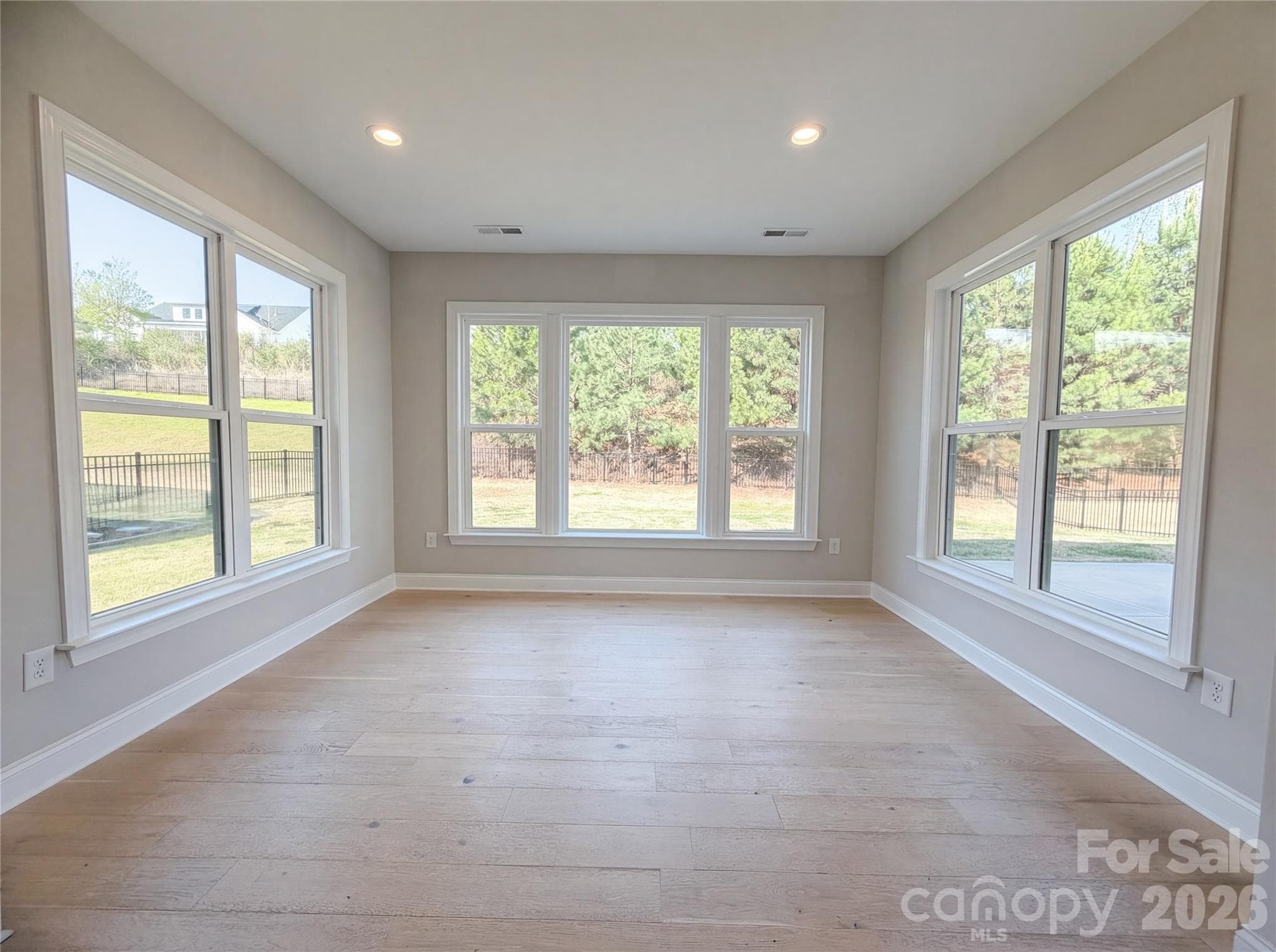 Single Family Residence at 5016 Watercrest Trail, Belmont, photo 11 of 19