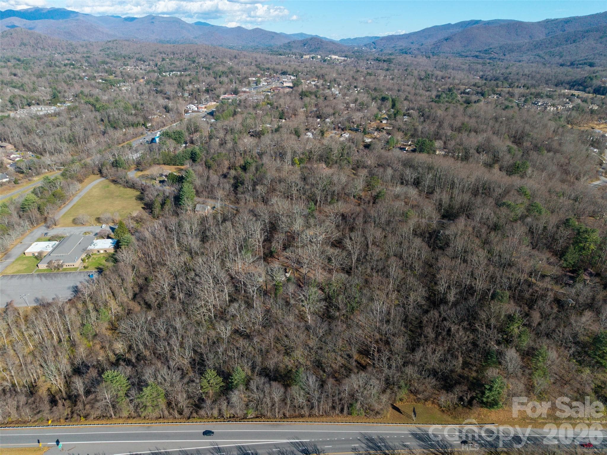 Mountain Views and off Tunnel Road - Asheville