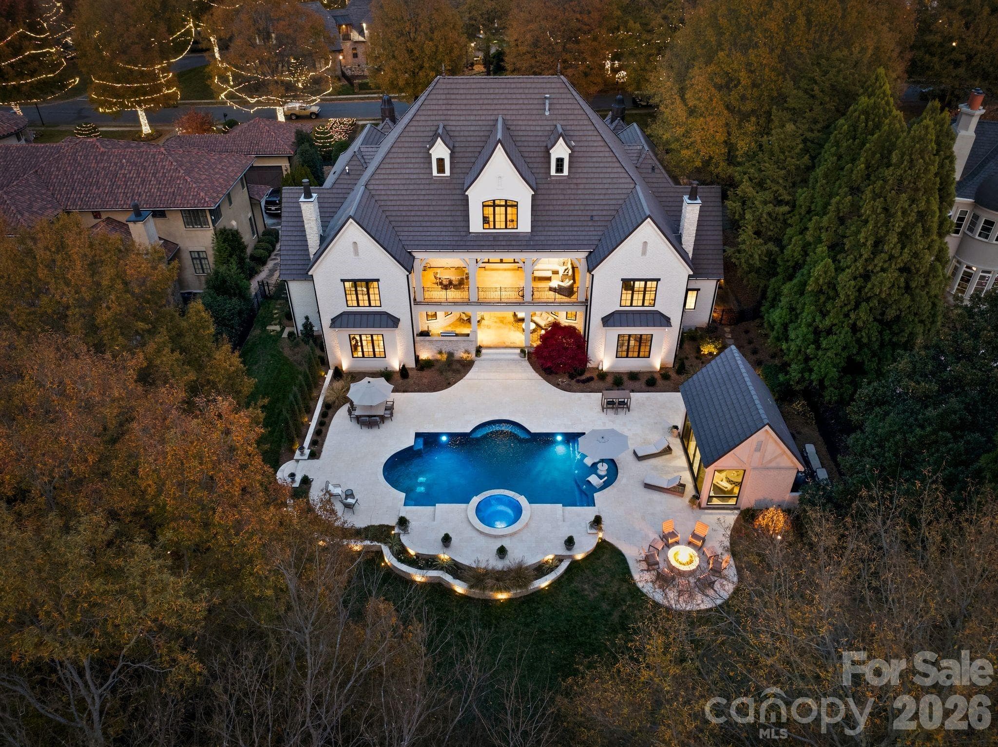 302 Oakmont Lane