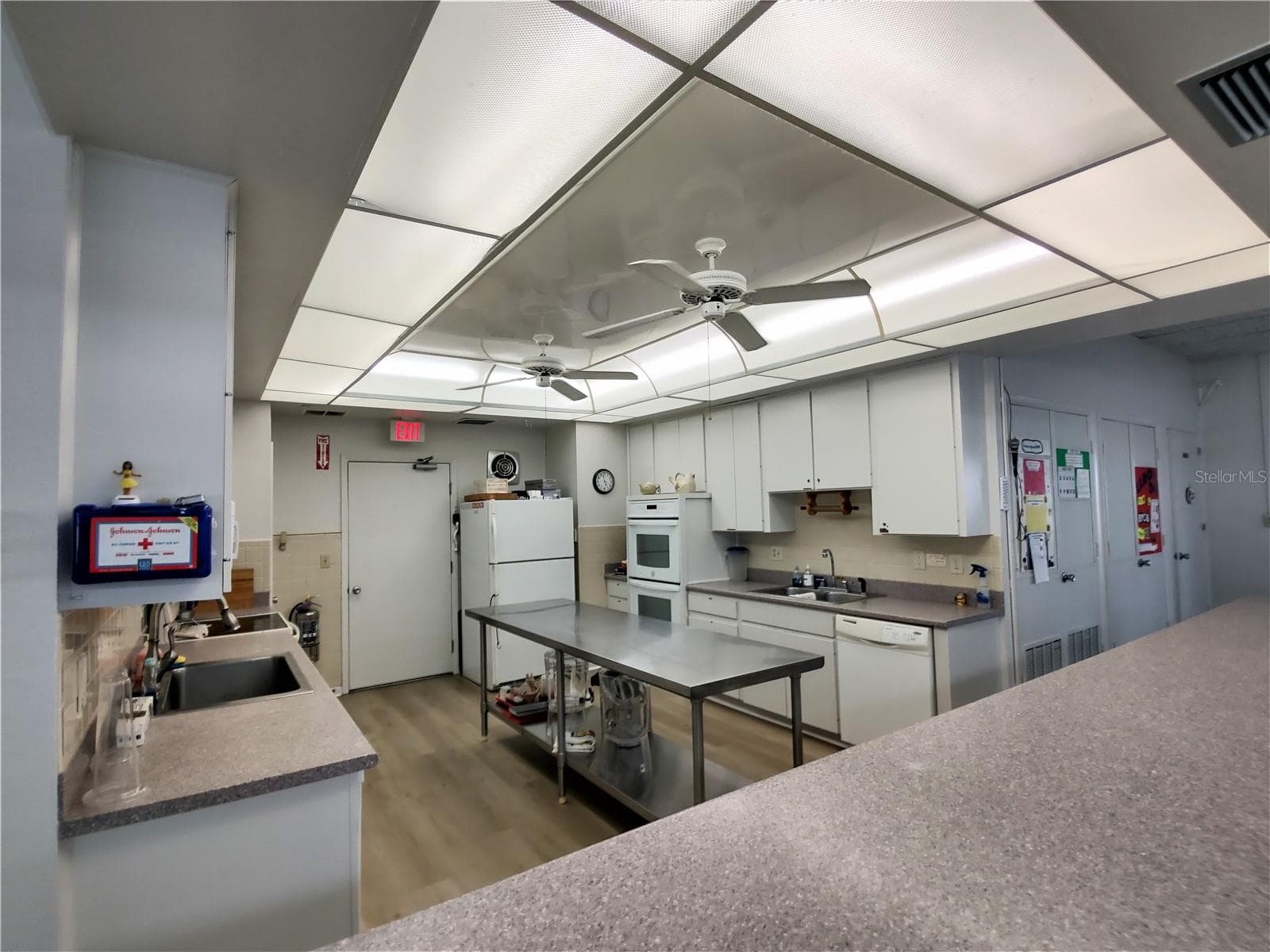 Current kitchen is soon to be totally updated! - 9204 36TH WAY N #6, PINELLAS PARK