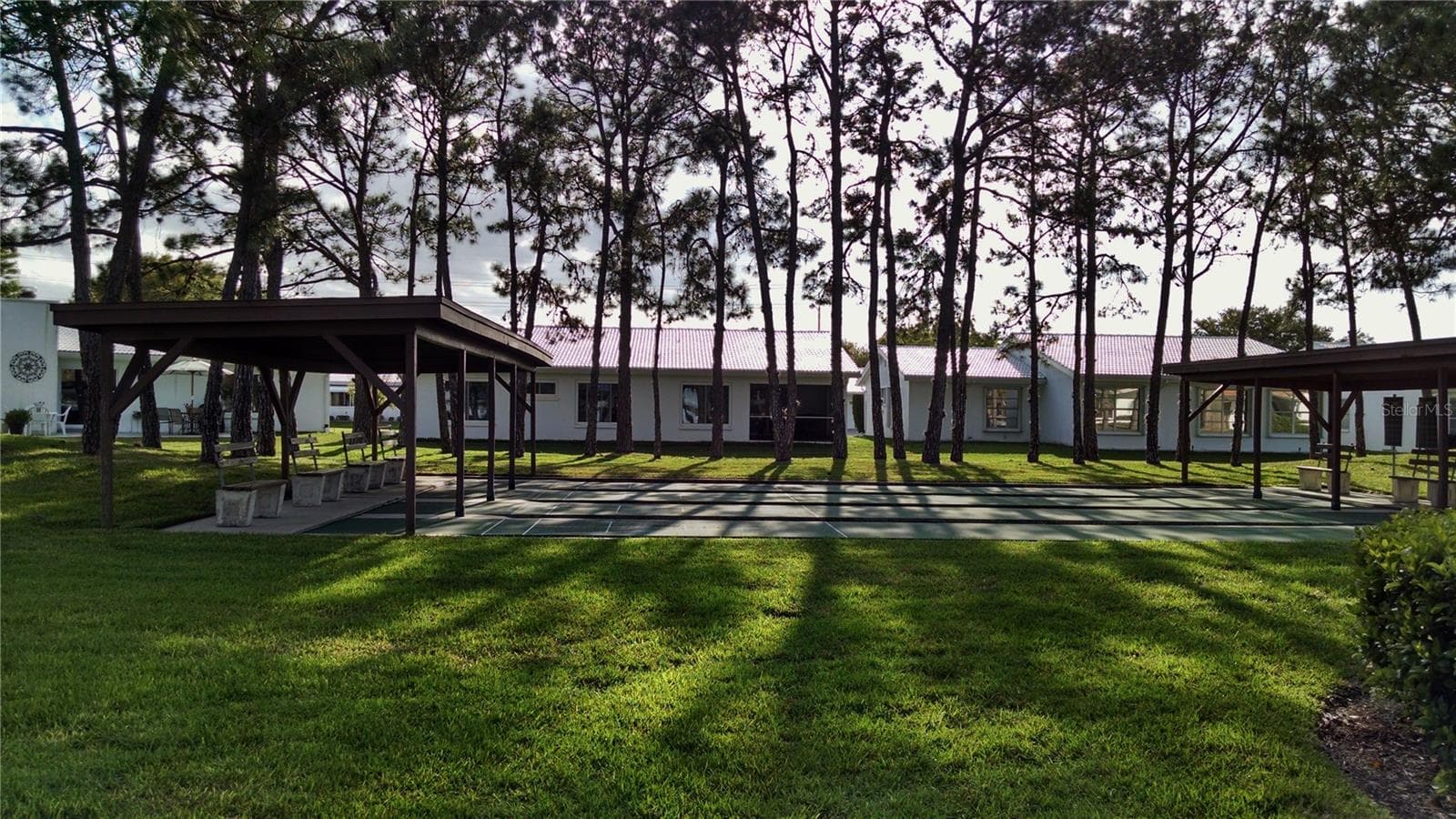 Shuffleboard is a popular activity in the area.  You can practice, play for fun or join a team that competes. Whatever your level of enjoyment, Mainlands community has it to offer. - 9204 36TH WAY N #6, PINELLAS PARK