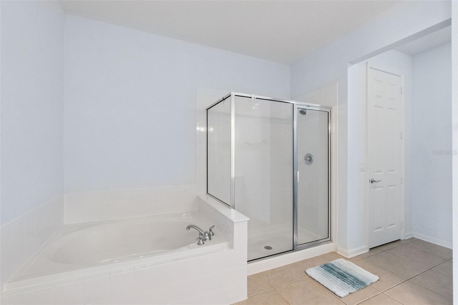 Condominium at 4816 CAYVIEW AVE #201, ORLANDO, photo 24 of 52