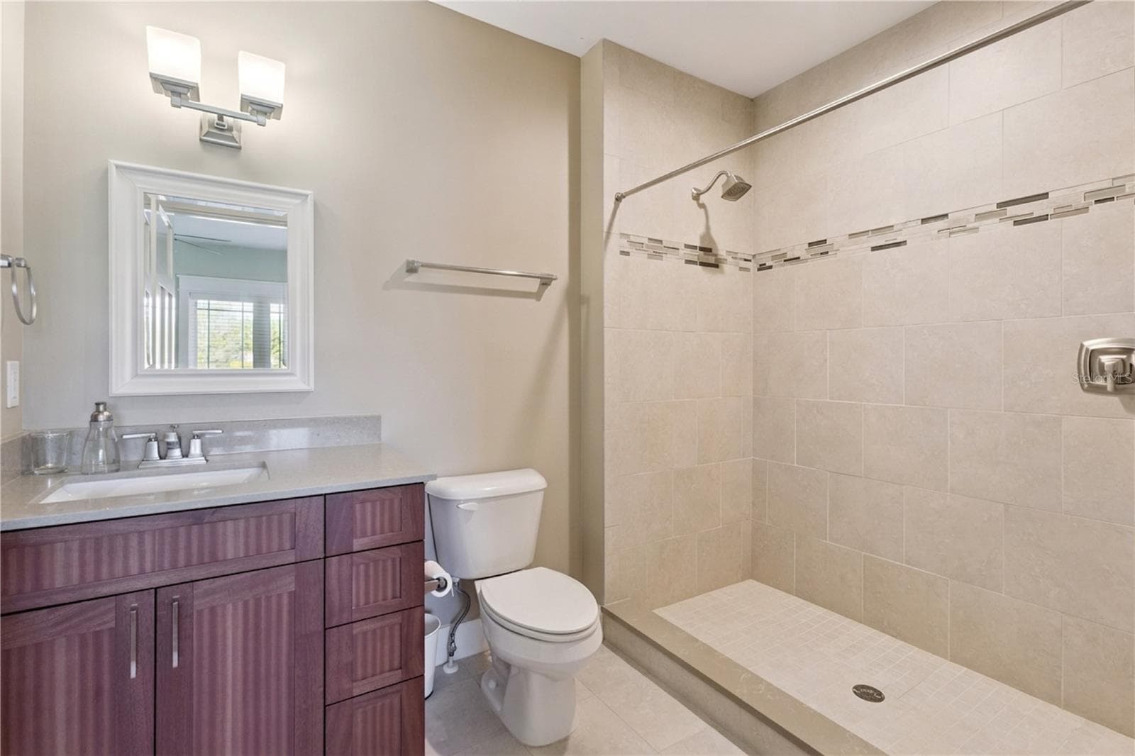 Bath 3 - 15503 TROTTING HORSE LN, TAVARES