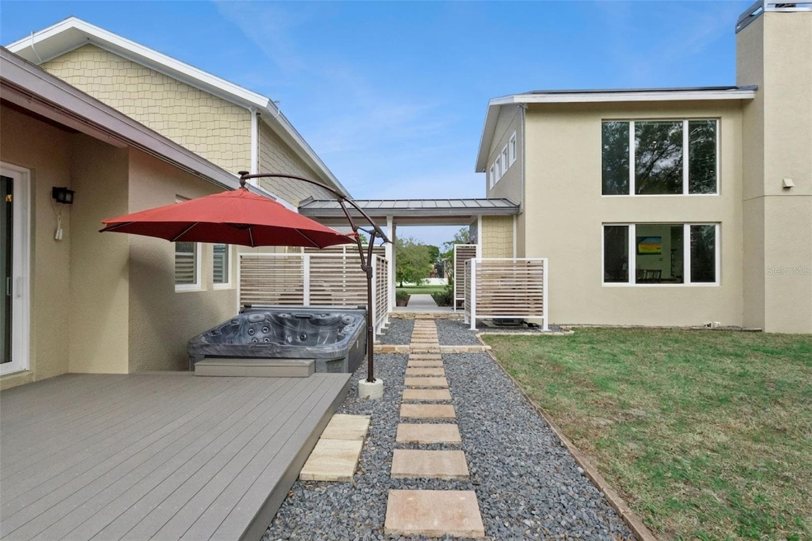 Single Family Residence at 15503 TROTTING HORSE LN, TAVARES, photo 25 of 34
