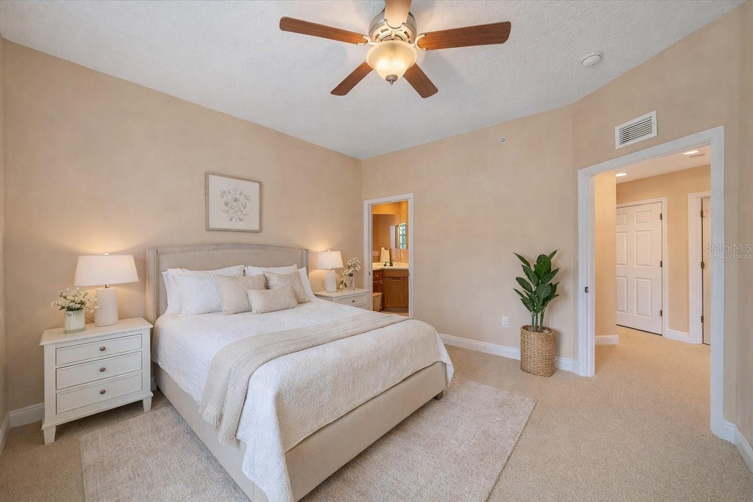 Virtually staged bedroom 3 with ensuite bathroom - 6482 WATERCREST WAY #204, LAKEWOOD RANCH