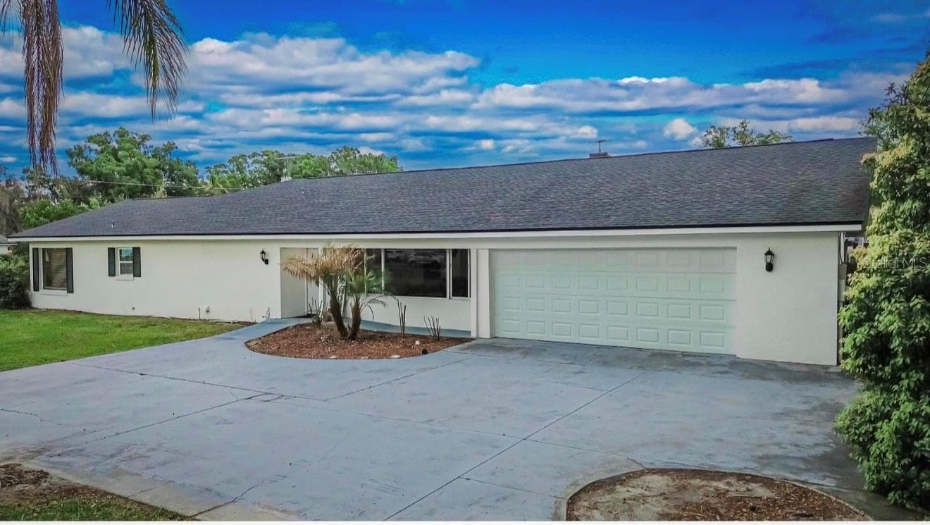 Single Family Residence at 723 W PINEDALE DR, PLANT CITY, photo 2 of 47