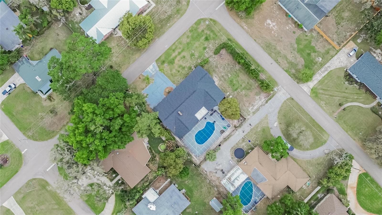 Single Family Residence at 723 W PINEDALE DR, PLANT CITY, photo 37 of 47