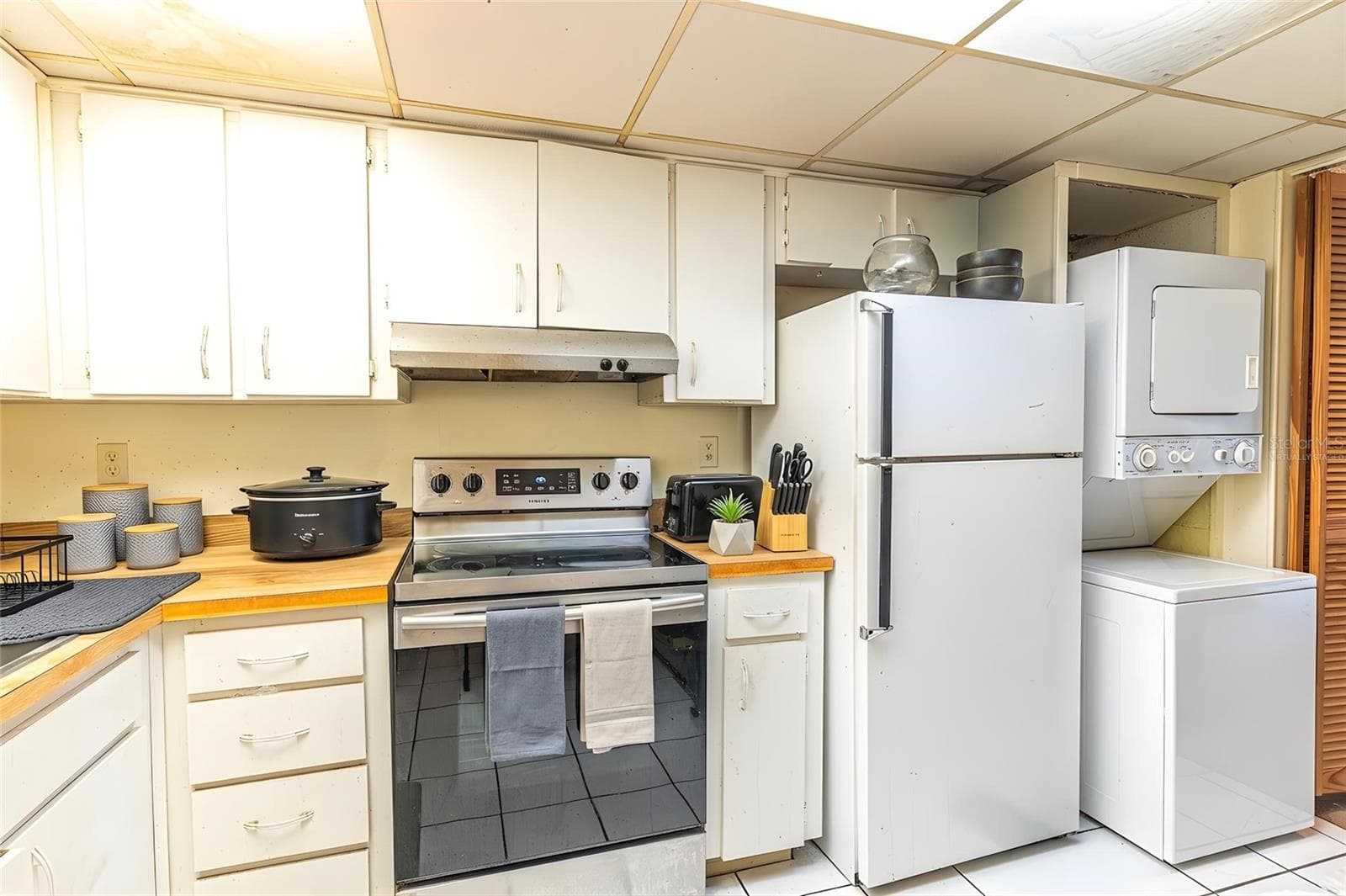 Virtually Staged - 709 RUSSELL LN #222, BRANDON