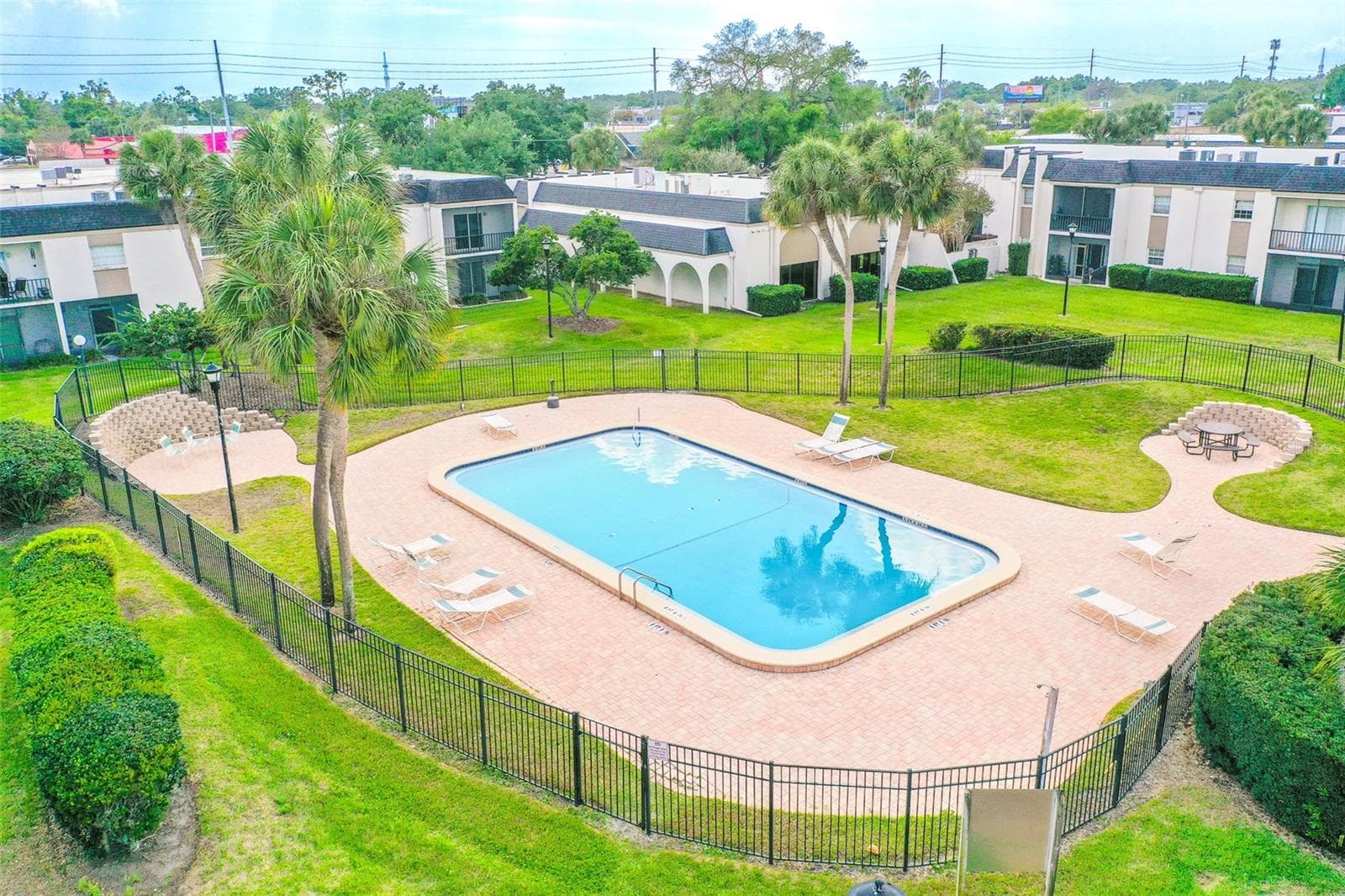 Condominium at 709 RUSSELL LN #222, BRANDON, photo 16 of 18