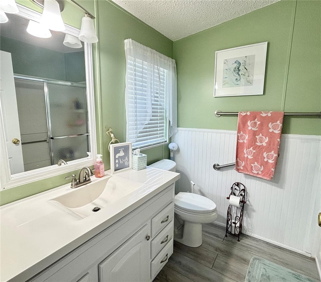 Primary ensuite bathroom - 102 AMERICANA CT NE #206, ST PETERSBURG
