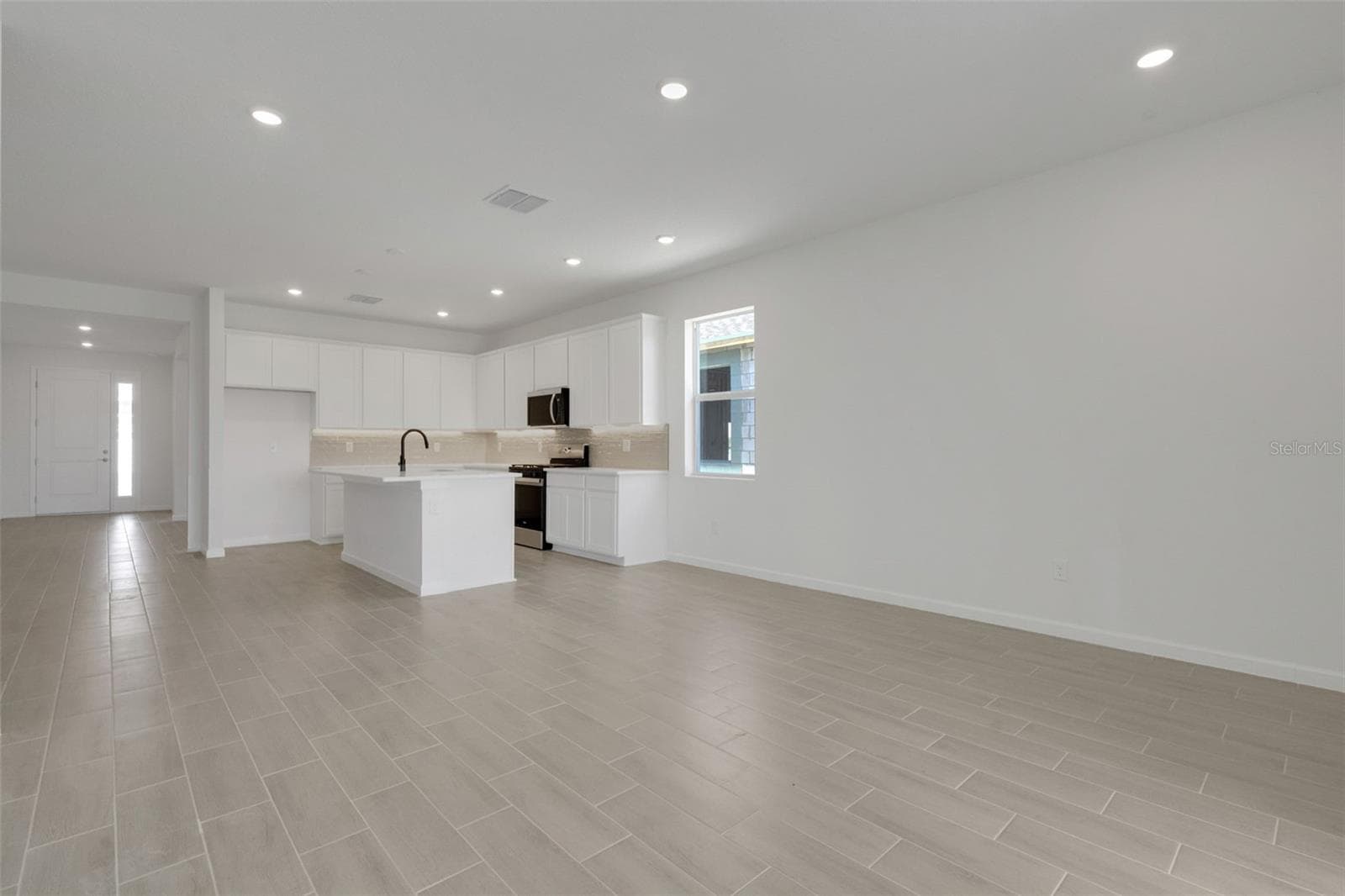 Single Family Residence at 5461 NW CAMBERLY CT, PORT ST LUCIE, photo 8 of 26