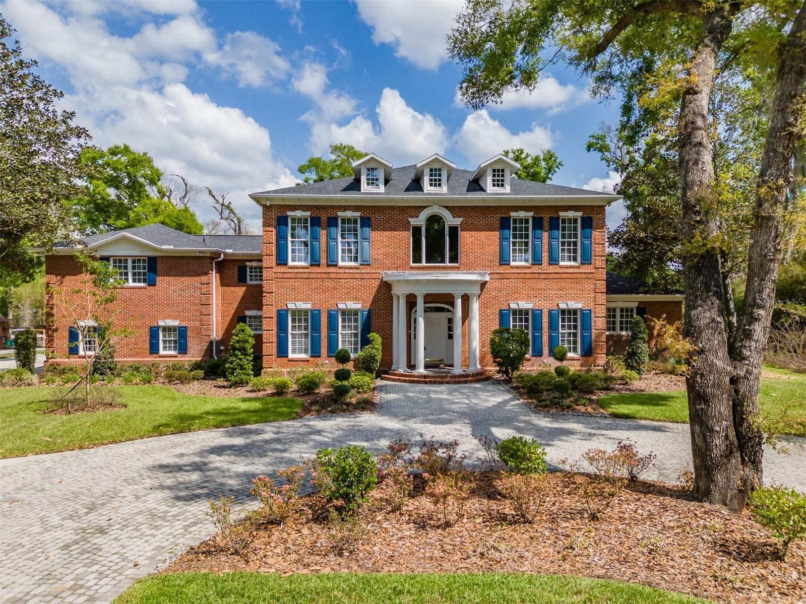 1816 S DOVER RD
