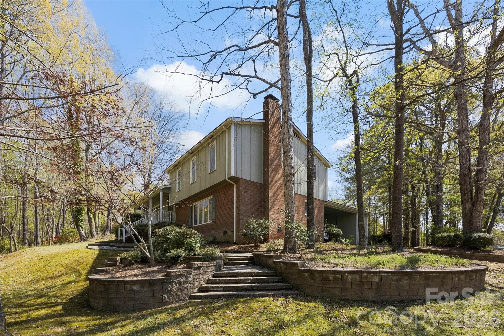 Single Family Residence at 501 Mountainbrook Road, Lancaster, photo 3 of 42