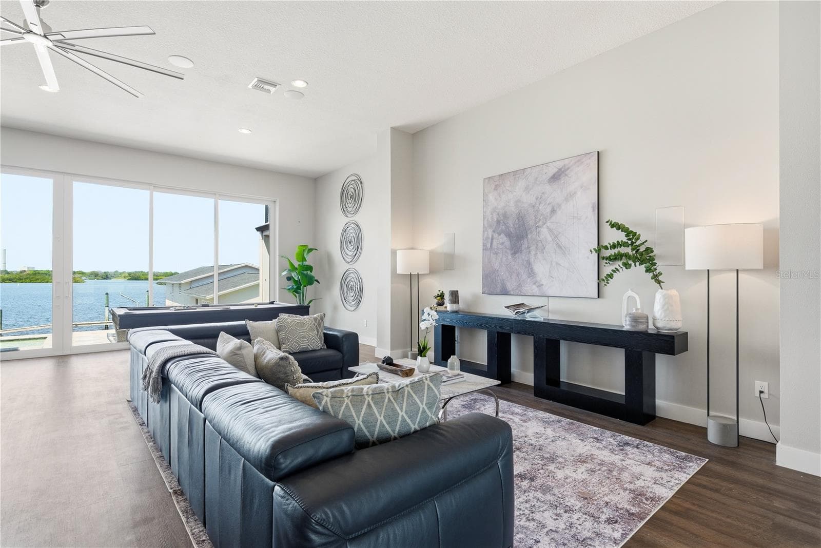 Living Room - 915 BAYSHORE DR, TARPON SPRINGS