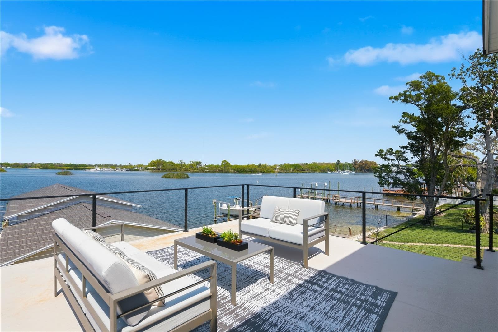 Primary Suite Deck - 915 BAYSHORE DR, TARPON SPRINGS