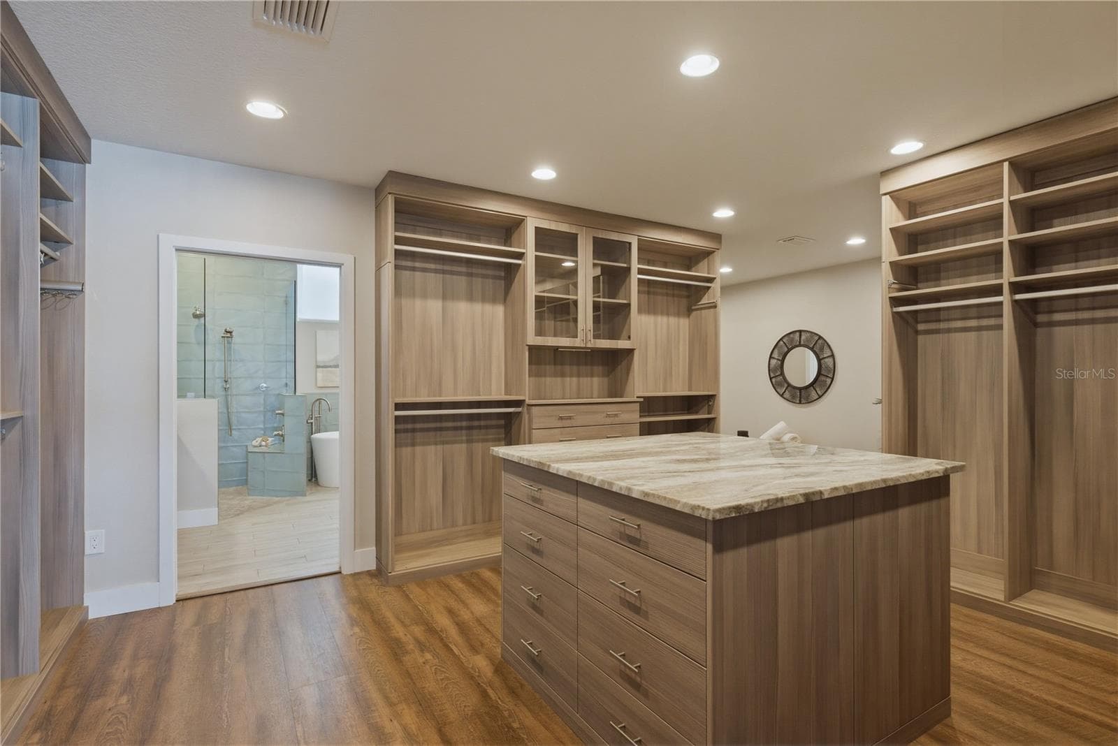 Primary Suite Closet and Dressing Room - 915 BAYSHORE DR, TARPON SPRINGS