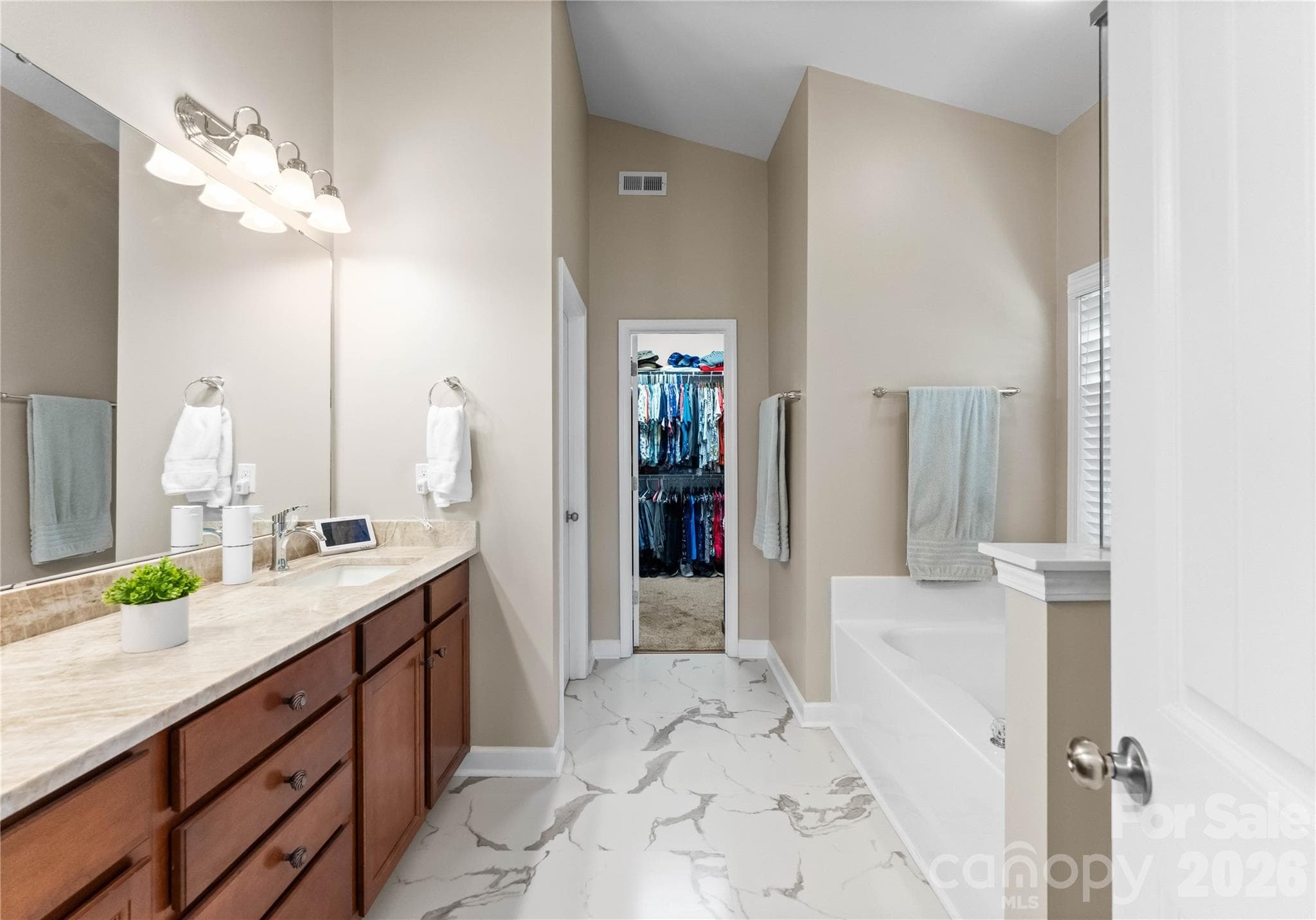 Single Family Residence at 596 Rosemary Lane, Tega Cay, photo 22 of 39