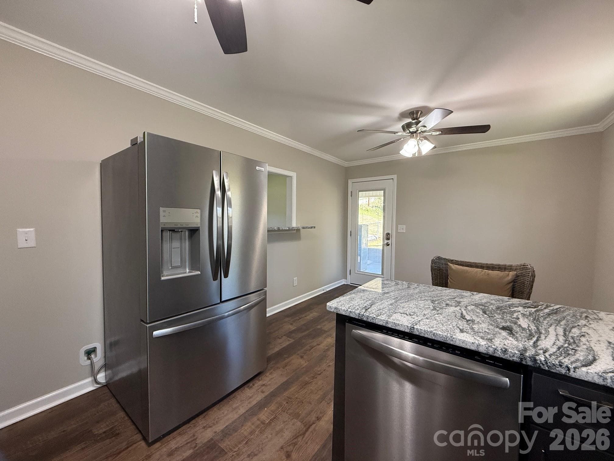 Single Family Residence at 3730 Sedgefield Drive, Conover, photo 3 of 24