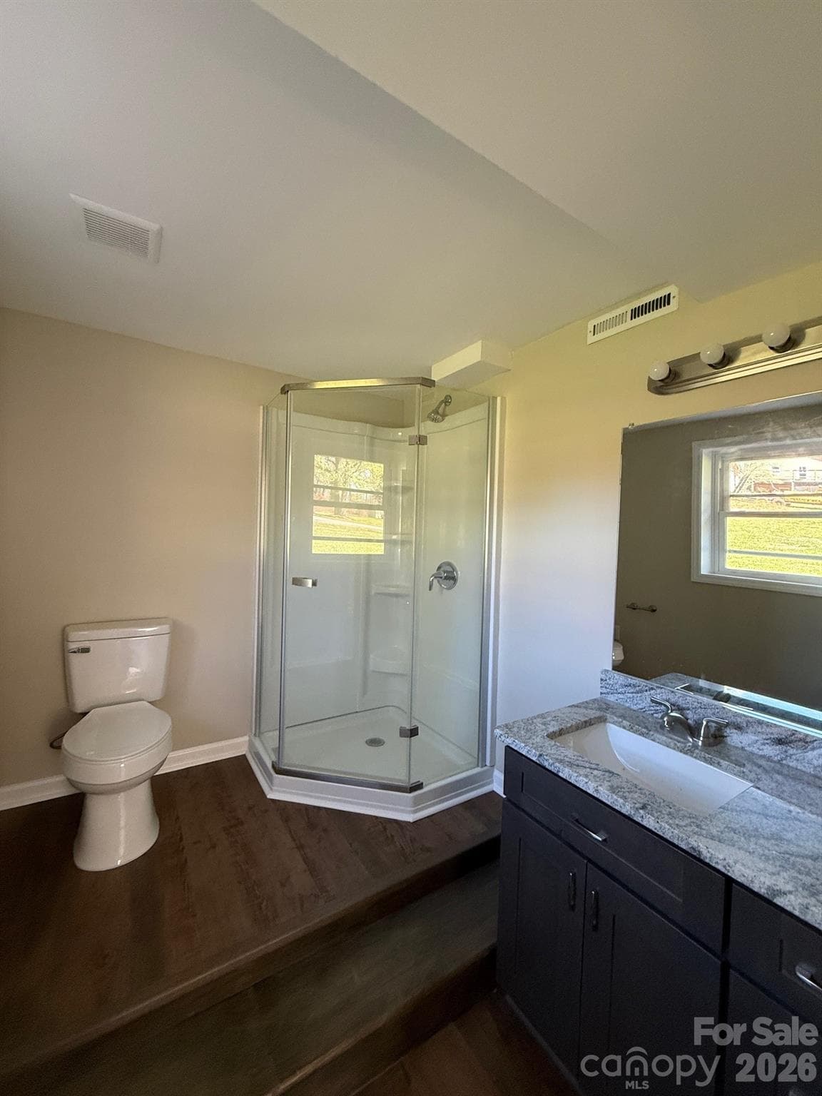 Bath 2 - 3730 Sedgefield Drive, Conover