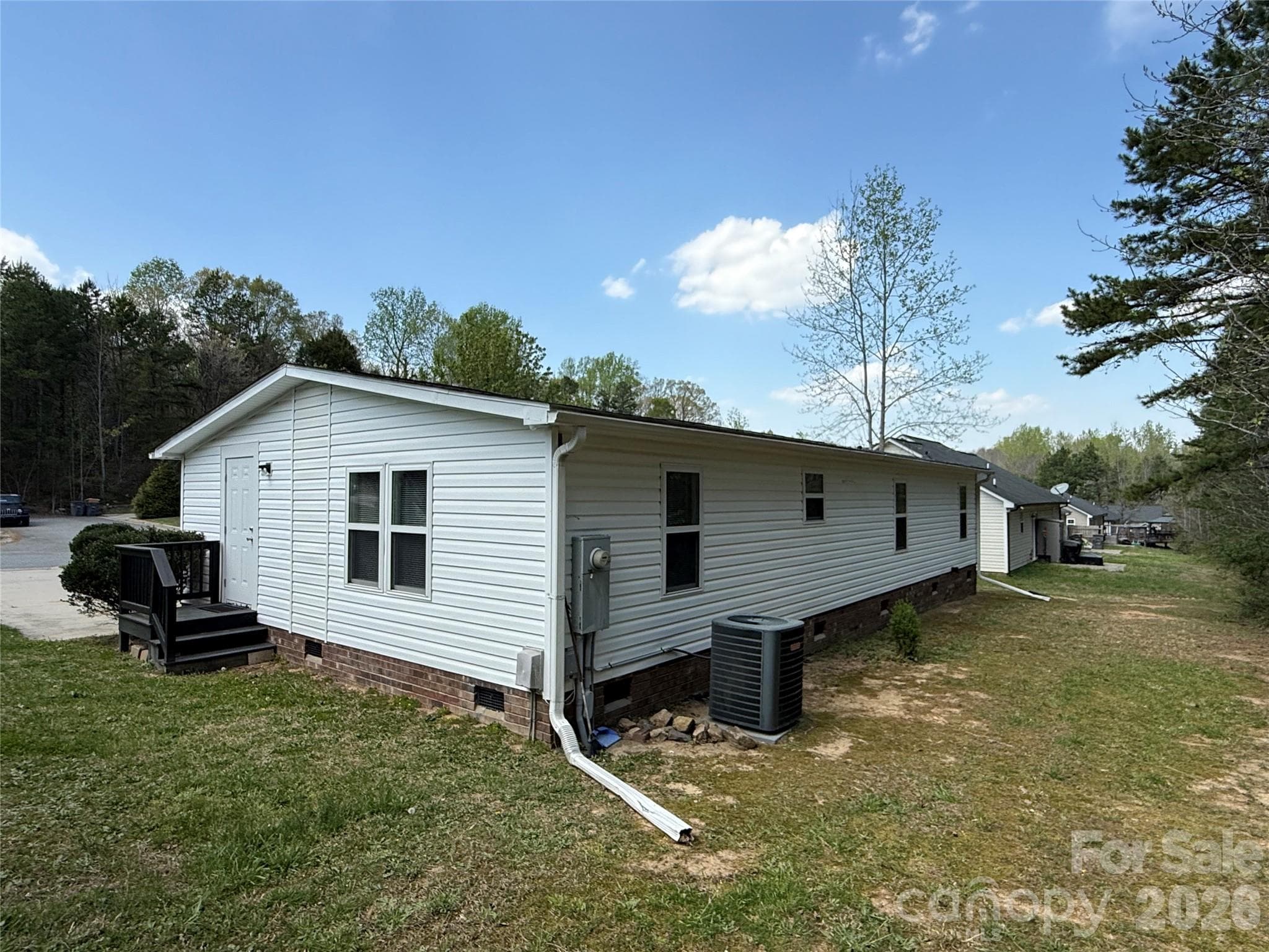 Single Family Residence at 1332 Poplar Glen Drive, Kannapolis, photo 18 of 19