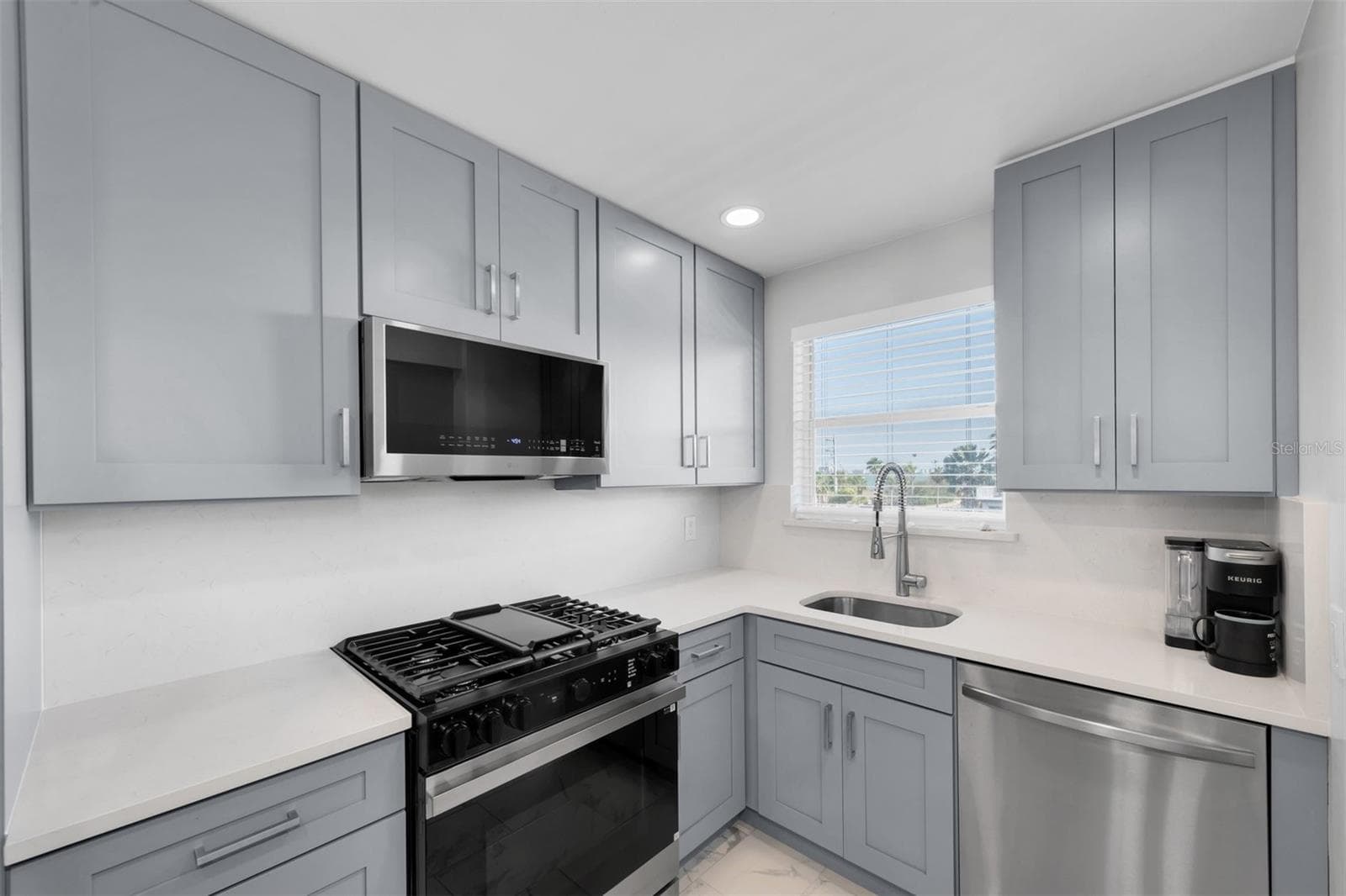 NEW CABINETS AND APPLIANCES - 3128 59TH ST S #303, GULFPORT