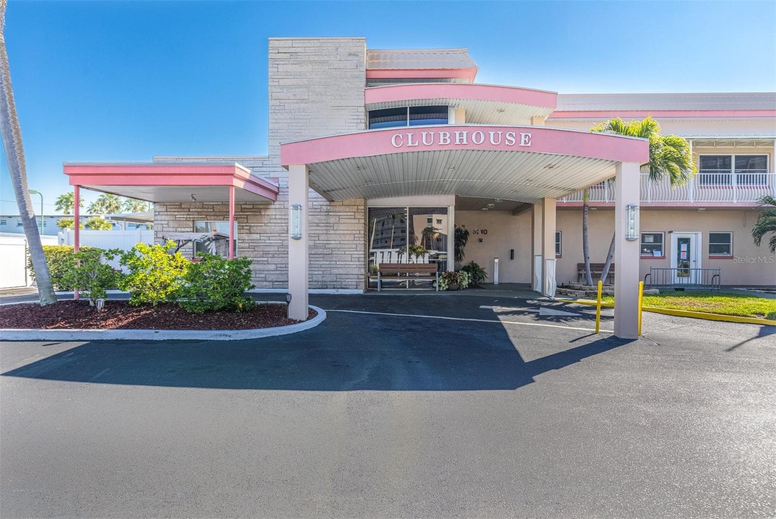 VERY ACTIVE CLUBHOUSE - 3128 59TH ST S #303, GULFPORT