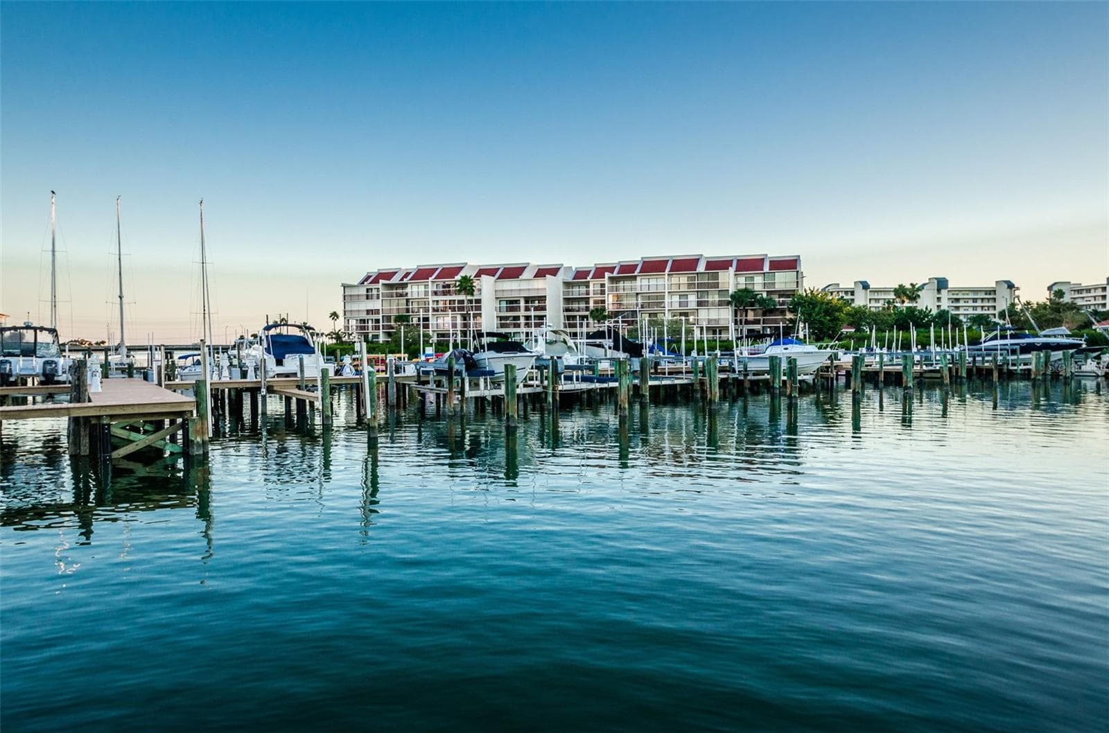 Full-Service Marina - 7979 SAILBOAT KEY BLVD S #205, SOUTH PASADENA