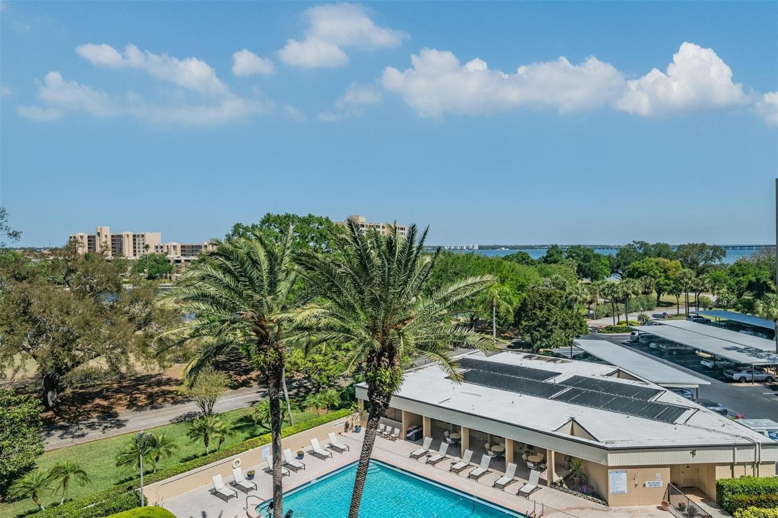 2621 COVE CAY DR #606