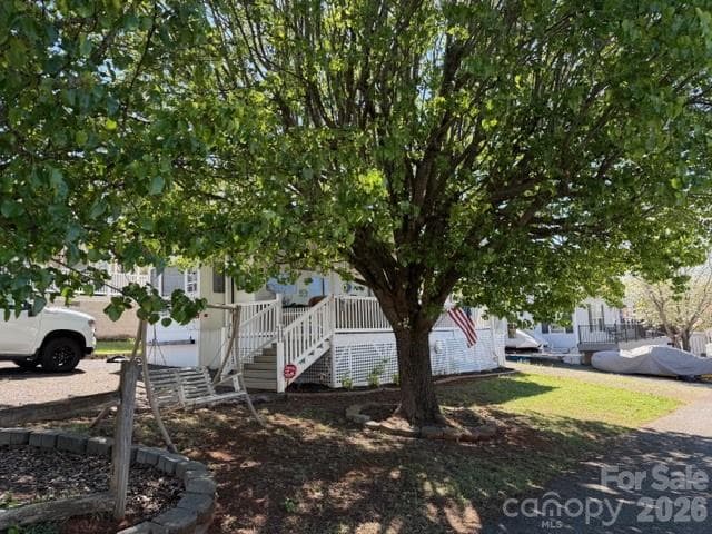 Single Family Residence at 145 Grand View Drive, New London, photo 4 of 18