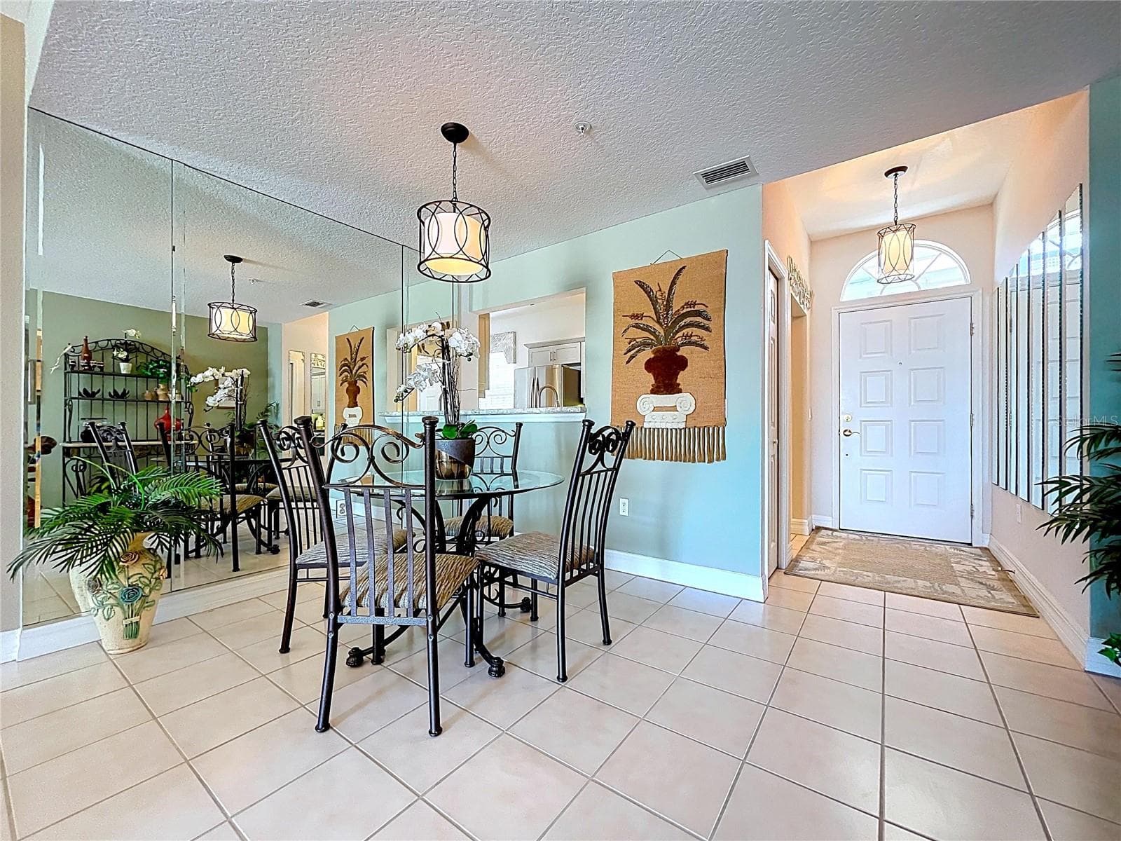 Condominium at 7 ISLAND PARK PL #204, DUNEDIN, photo 11 of 85