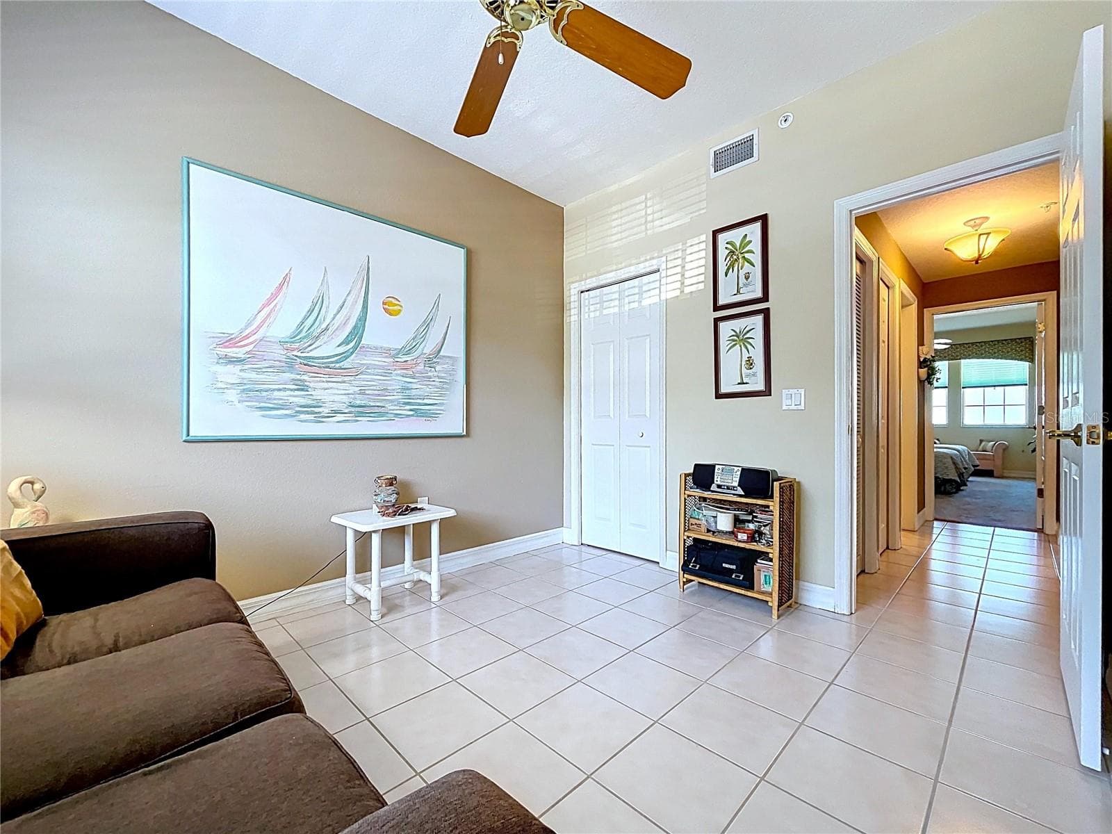 Condominium at 7 ISLAND PARK PL #204, DUNEDIN, photo 25 of 85