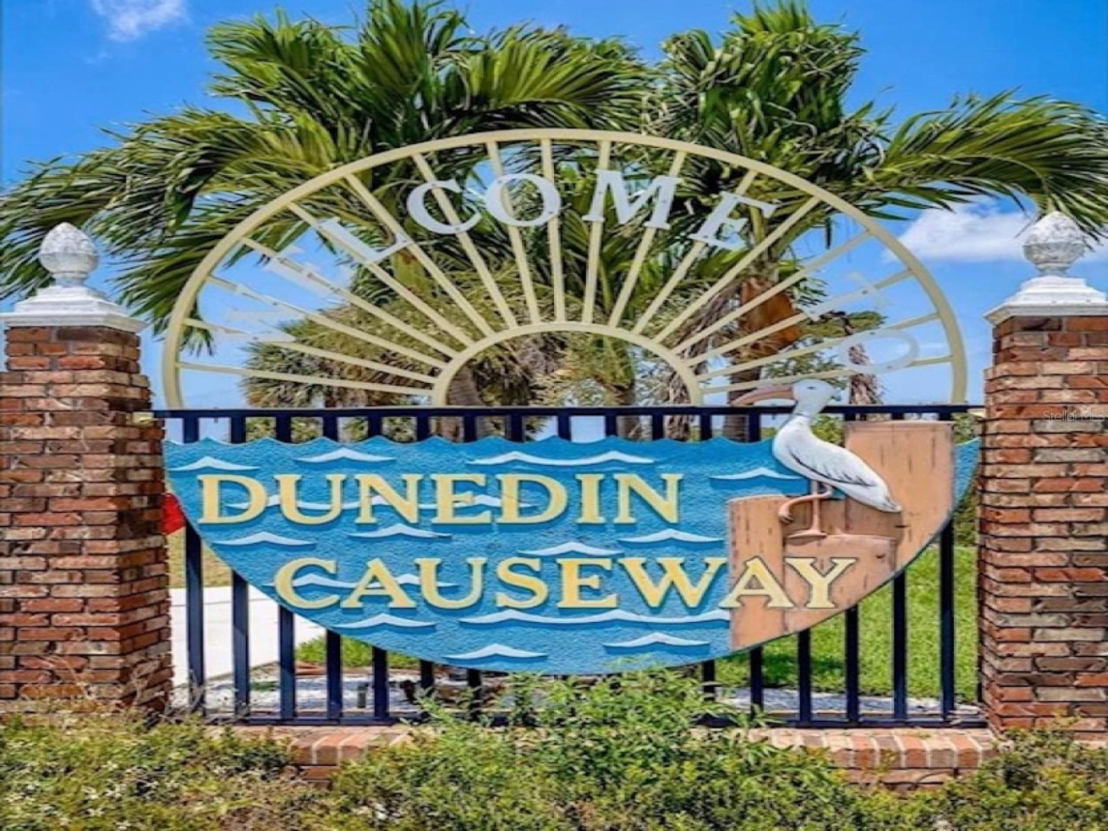 Condominium at 7 ISLAND PARK PL #204, DUNEDIN, photo 59 of 85