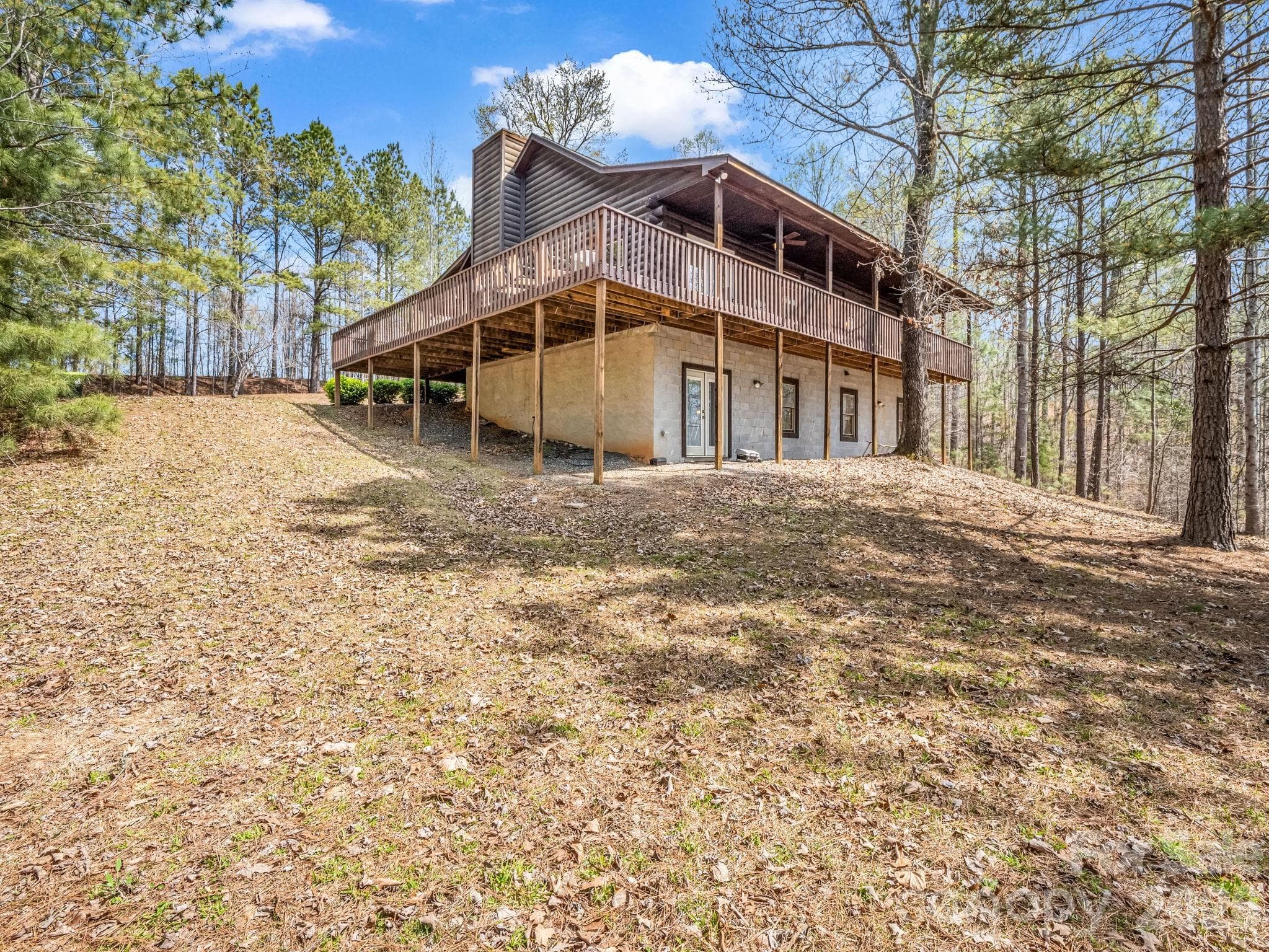 Single Family Residence at Rutherfordton, photo 5 of 48